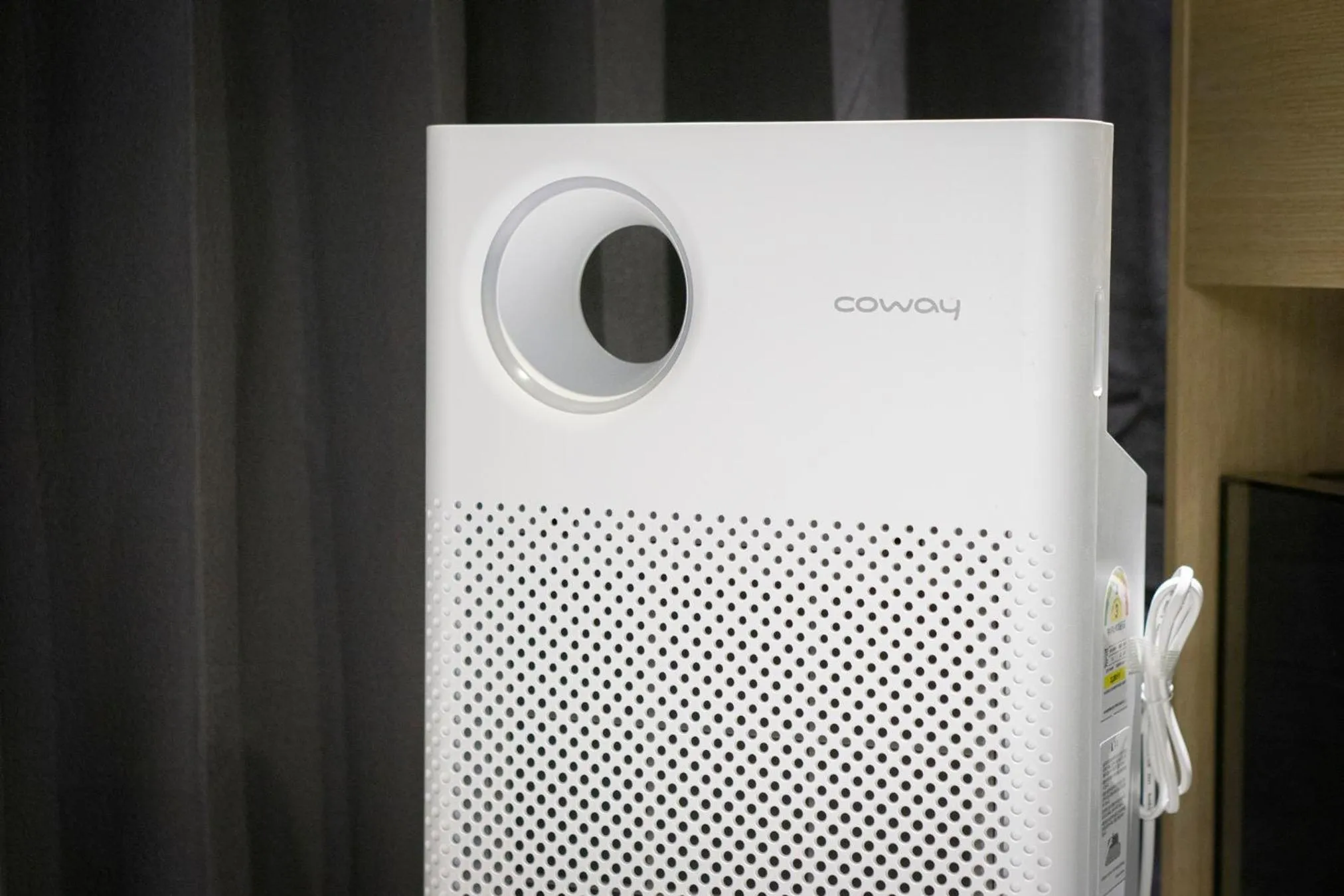 Decorative detail in Croissant Hotel Guri by Aank