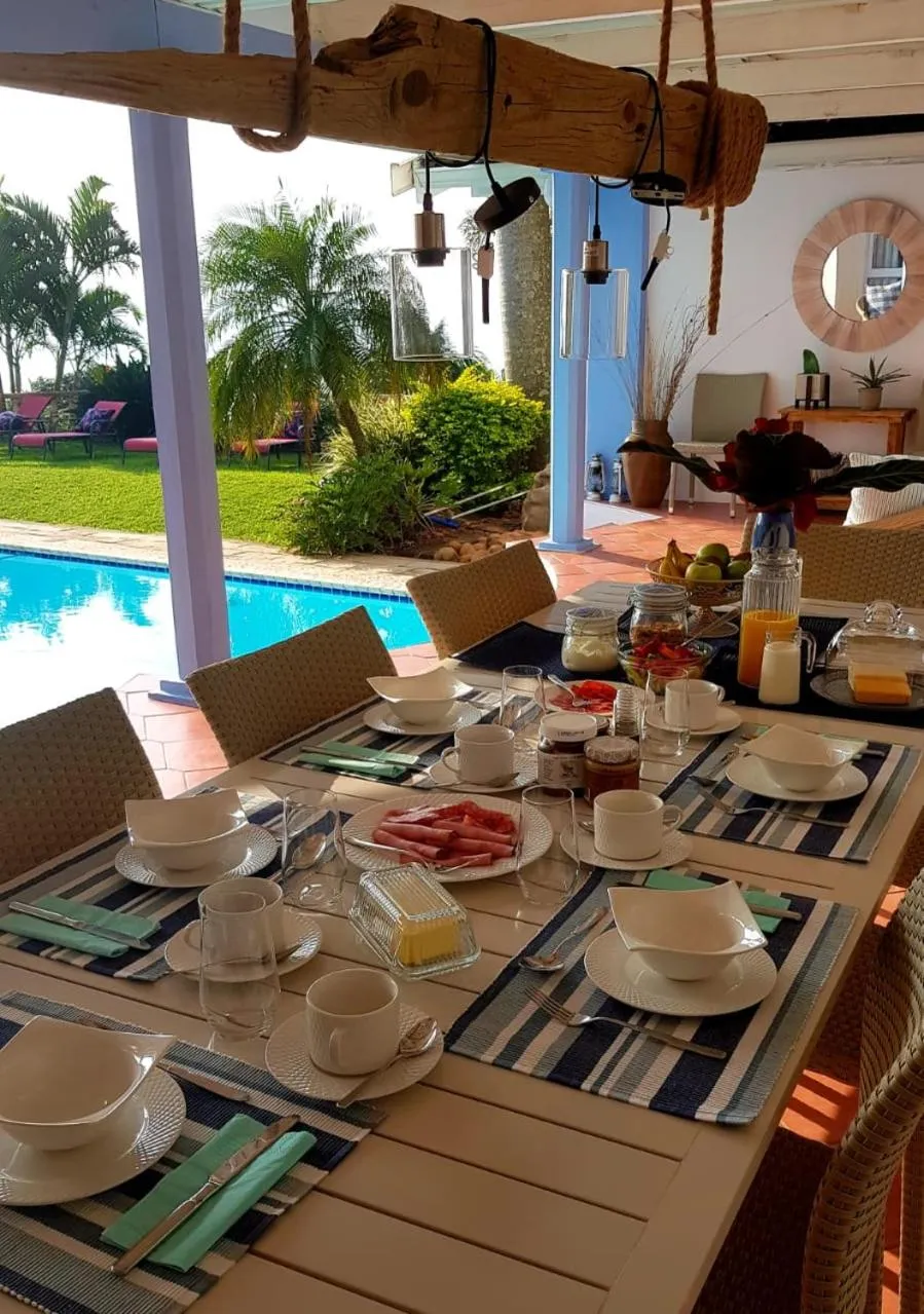 Breakfast in ThE LaZy ShArK