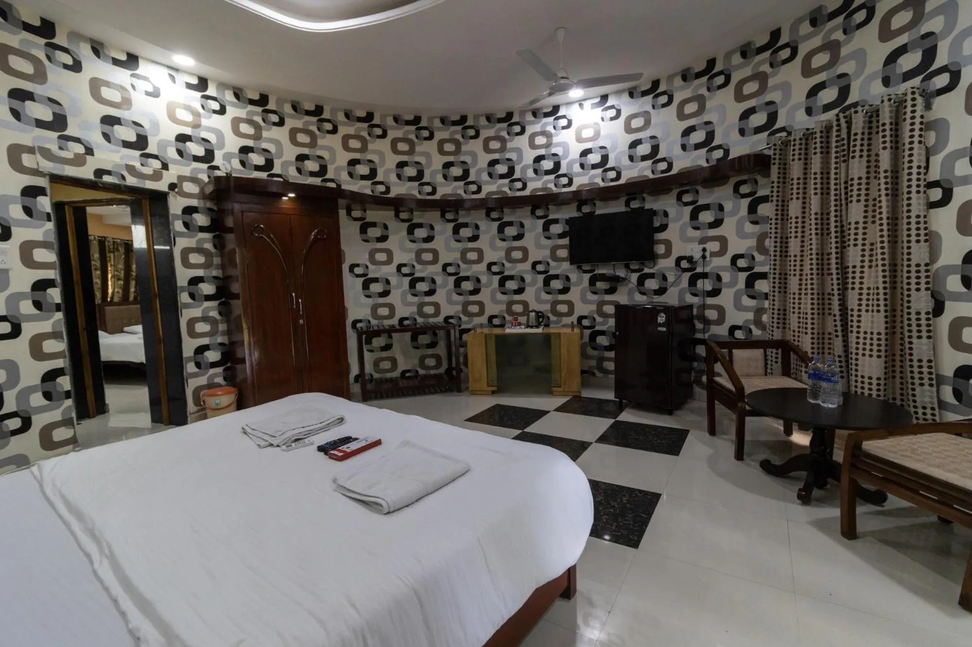 Bedroom, Bed in Vrindavan Gopala Resort