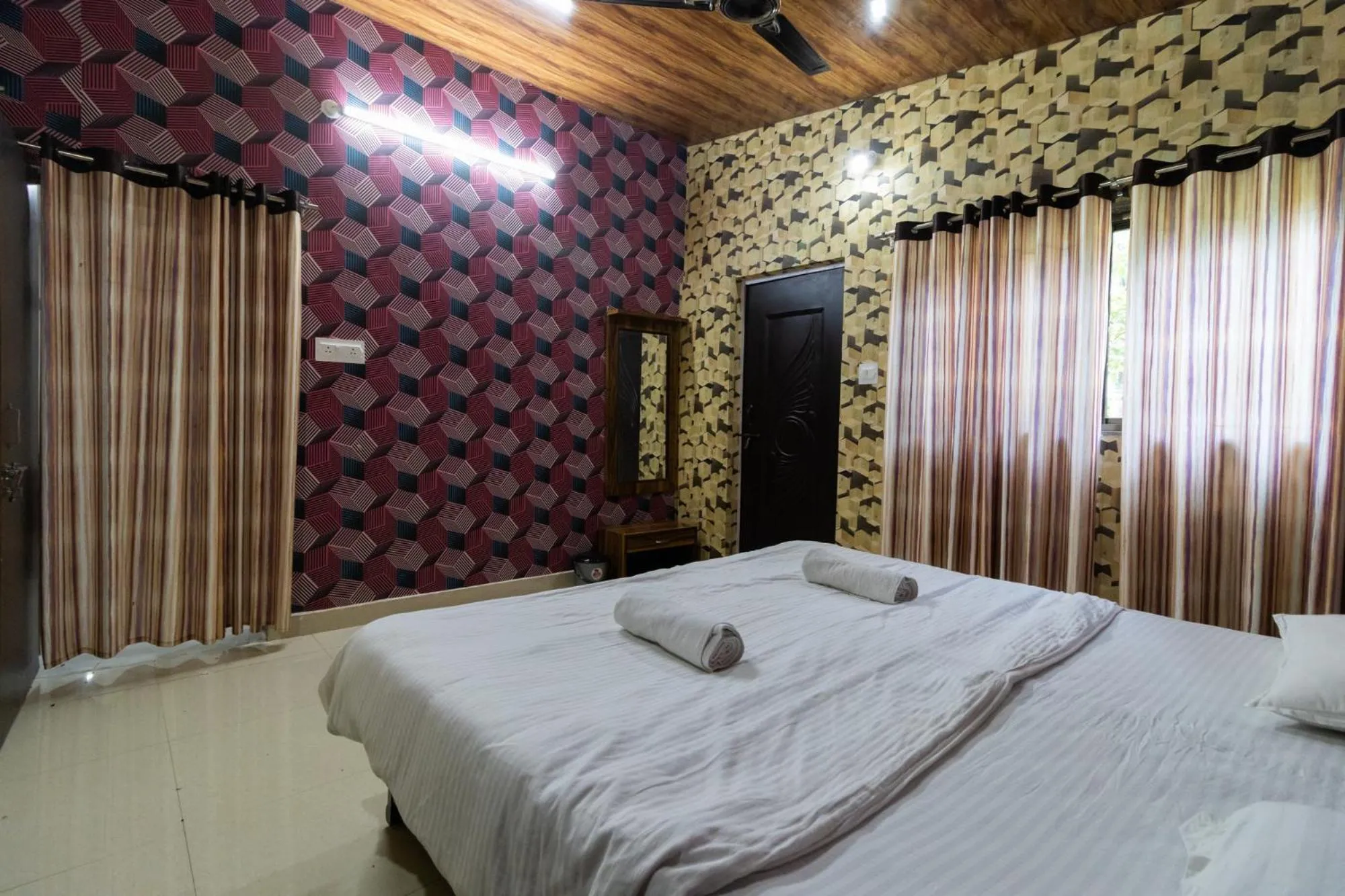 Bedroom, Bed in Vrindavan Gopala Resort