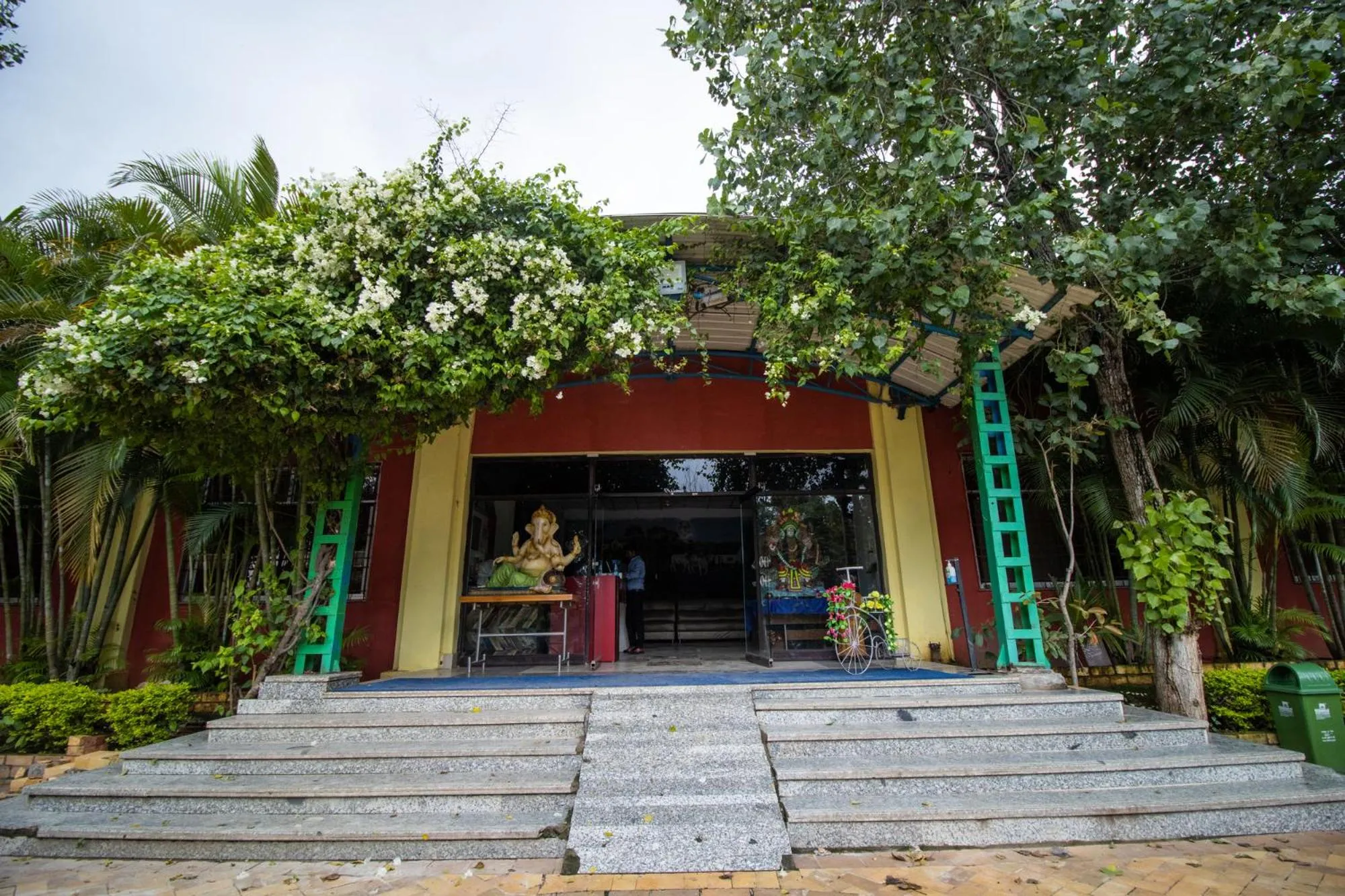 Facade/entrance in Vrindavan Gopala Resort
