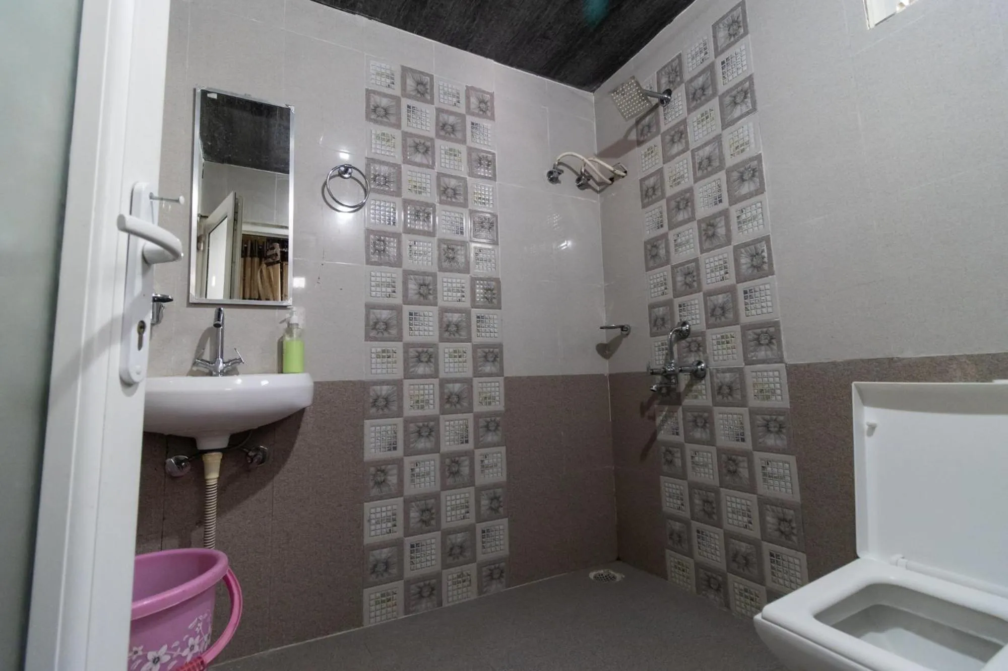 Bathroom in Vrindavan Gopala Resort