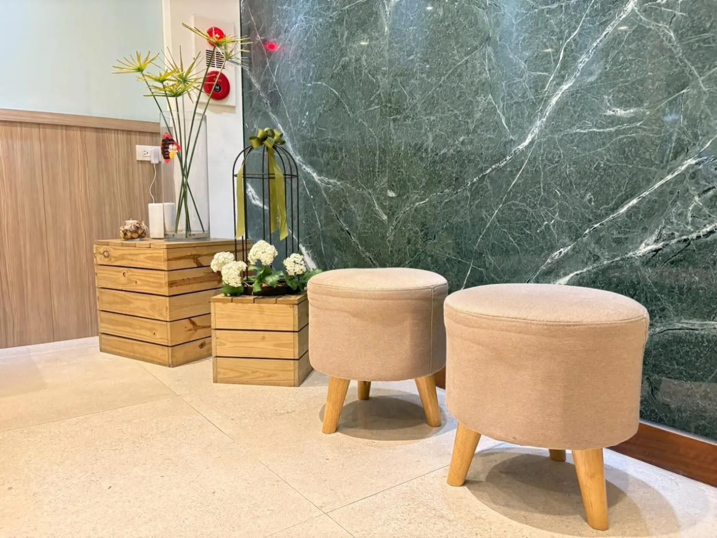 Living room in Tc慢旅花蓮館-近東大門夜市市中心