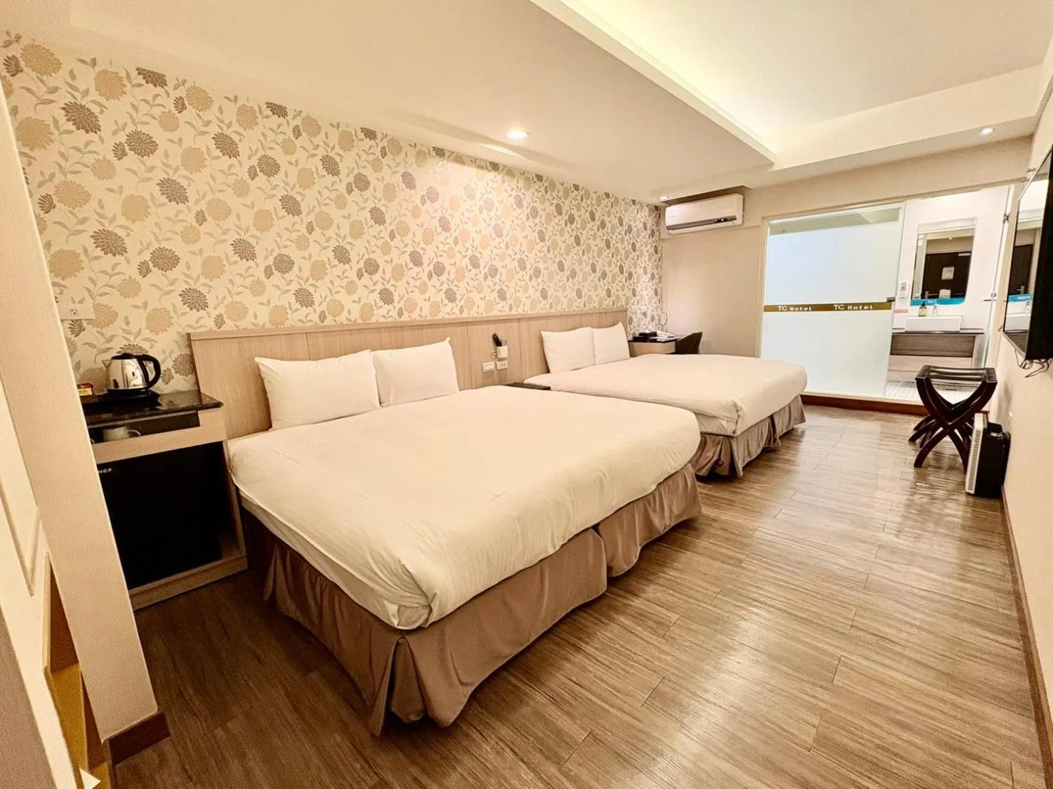 Bed in Tc慢旅花蓮館-近東大門夜市市中心