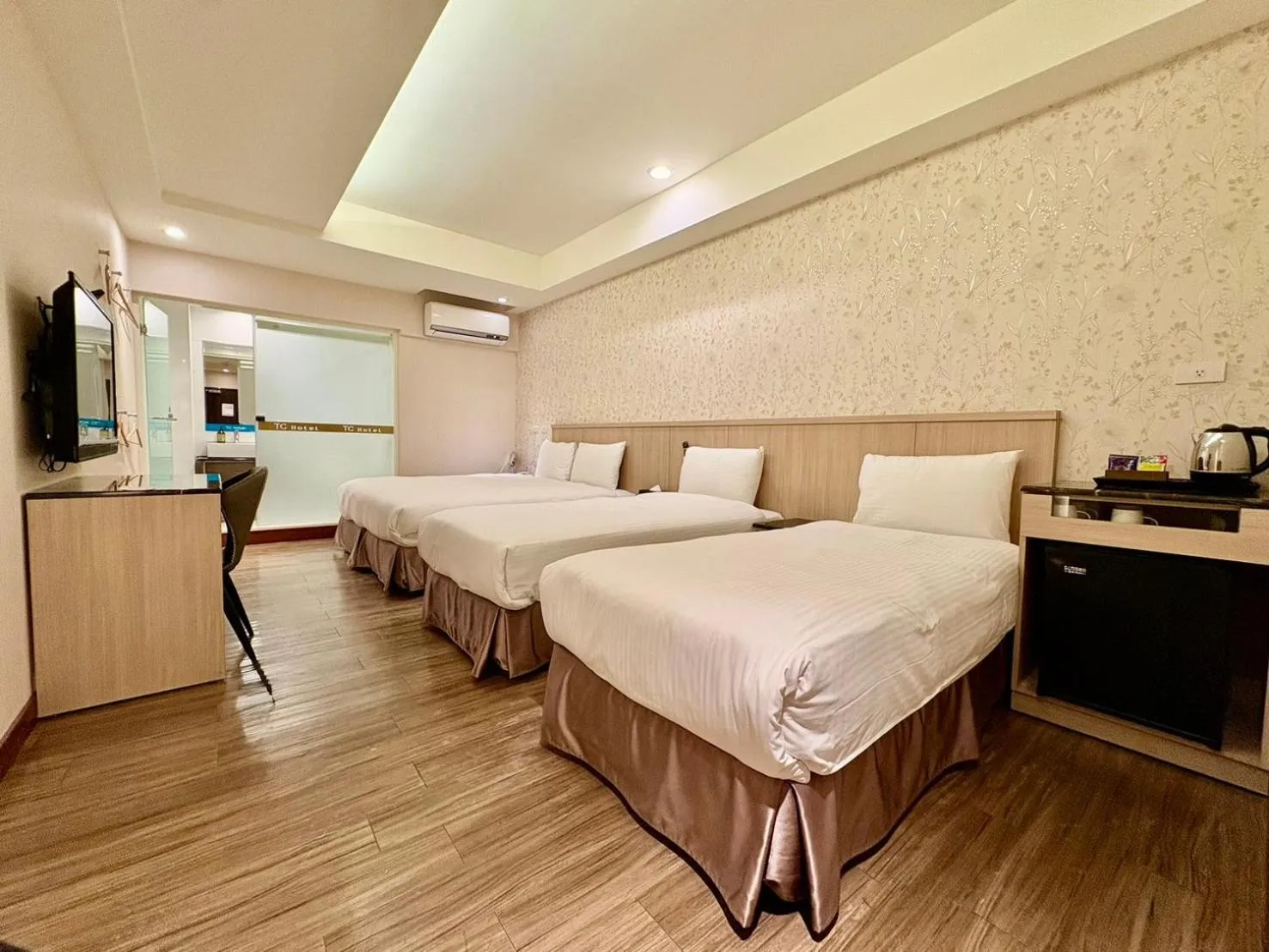 Bed in Tc慢旅花蓮館-近東大門夜市市中心