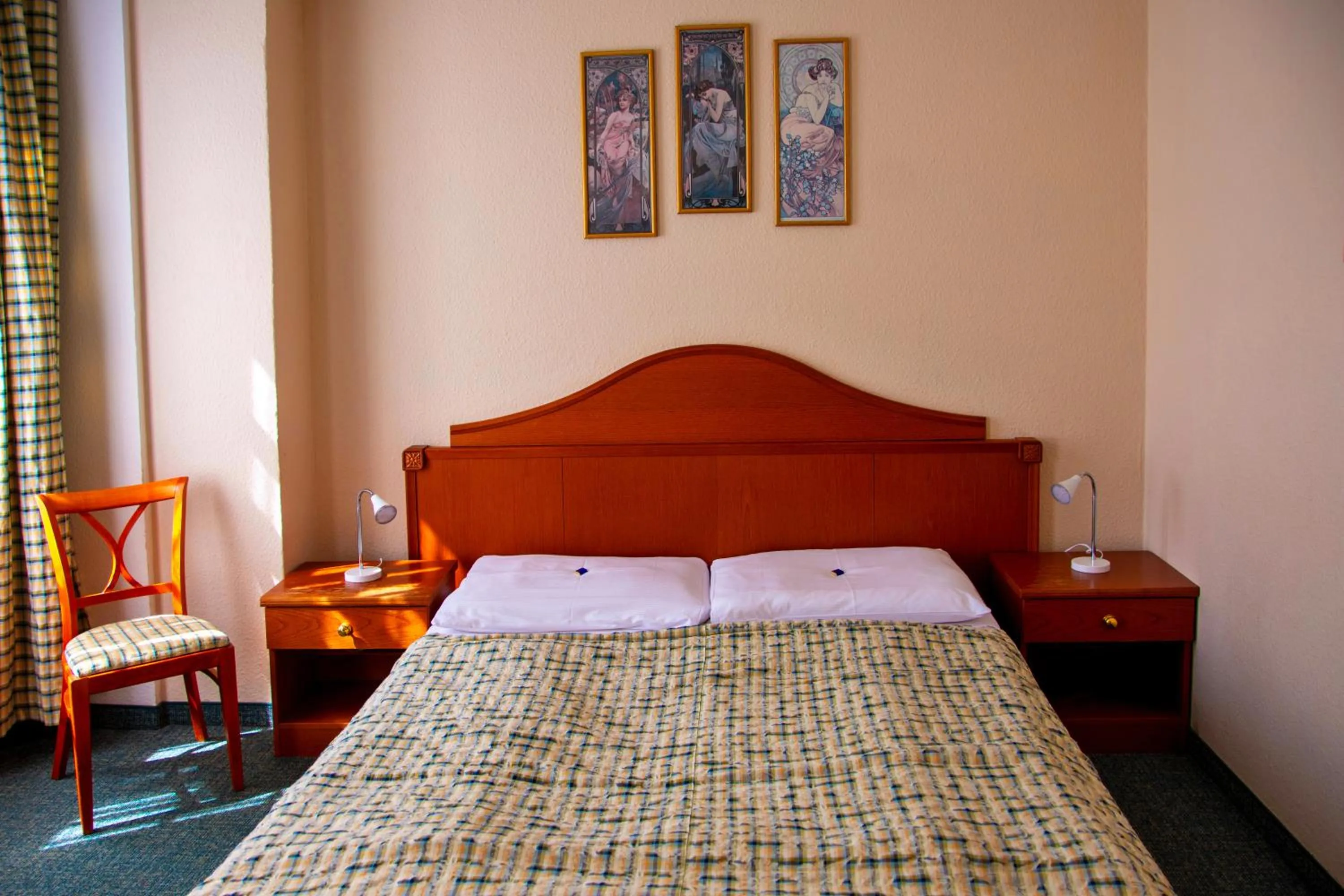 Photo of the whole room, Bed in EA Hotel Mozart