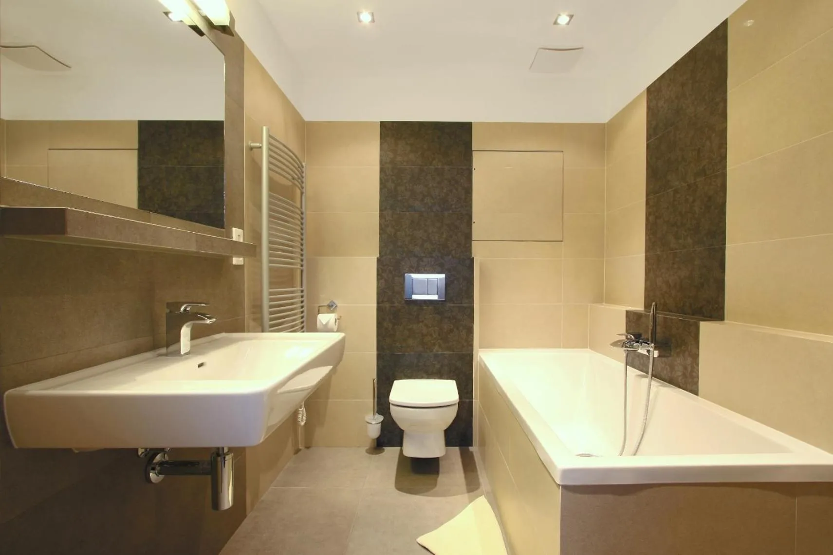 Toilet in Hotel Gól garni