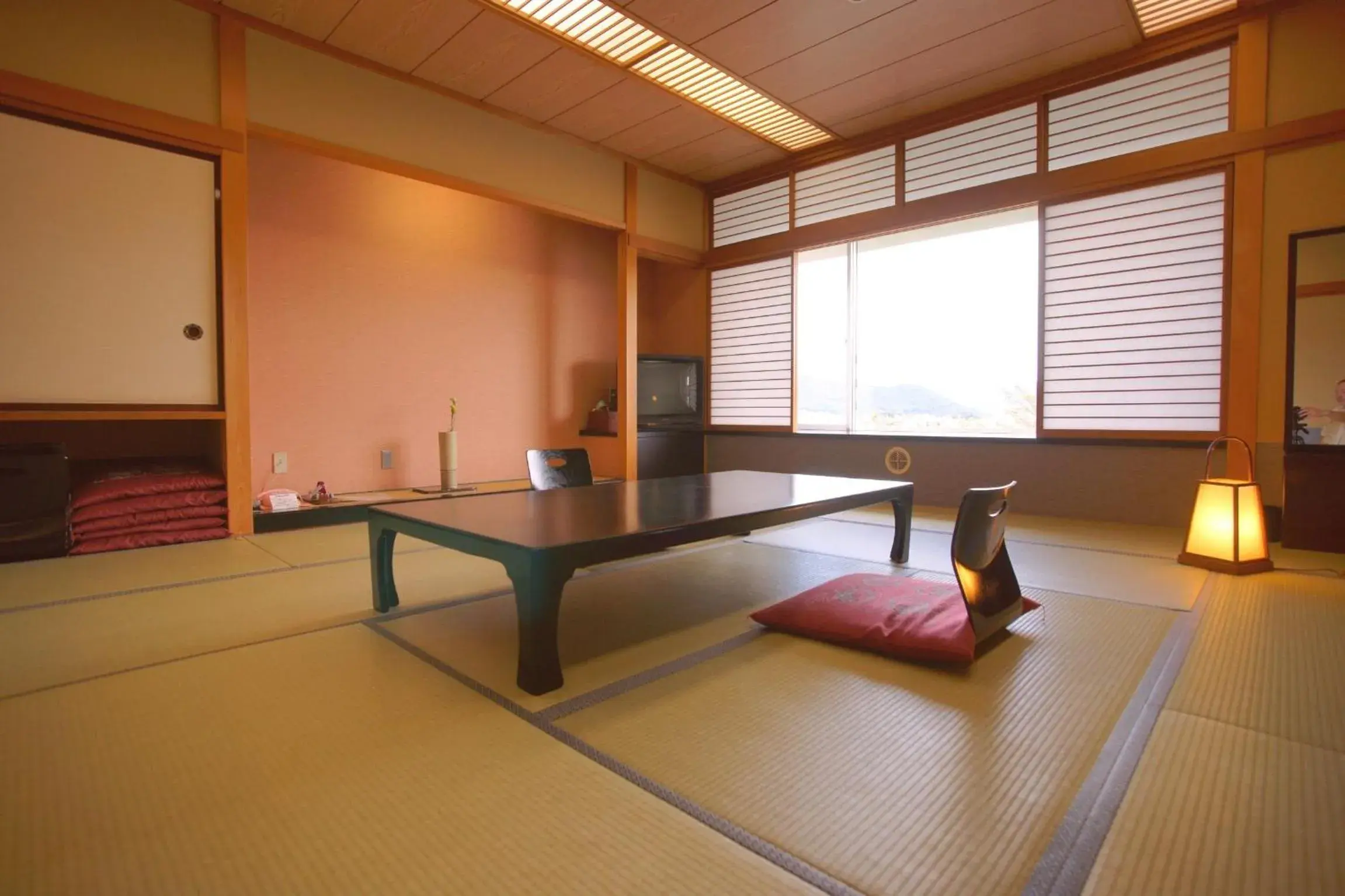 Japanese-Style Room with Shared Bathroom - single occupancy in Hotel Kaminoyu Onsen Japanese-Style Room with Shared Bathroom - single occupancy in Hotel Kaminoyu Onsen