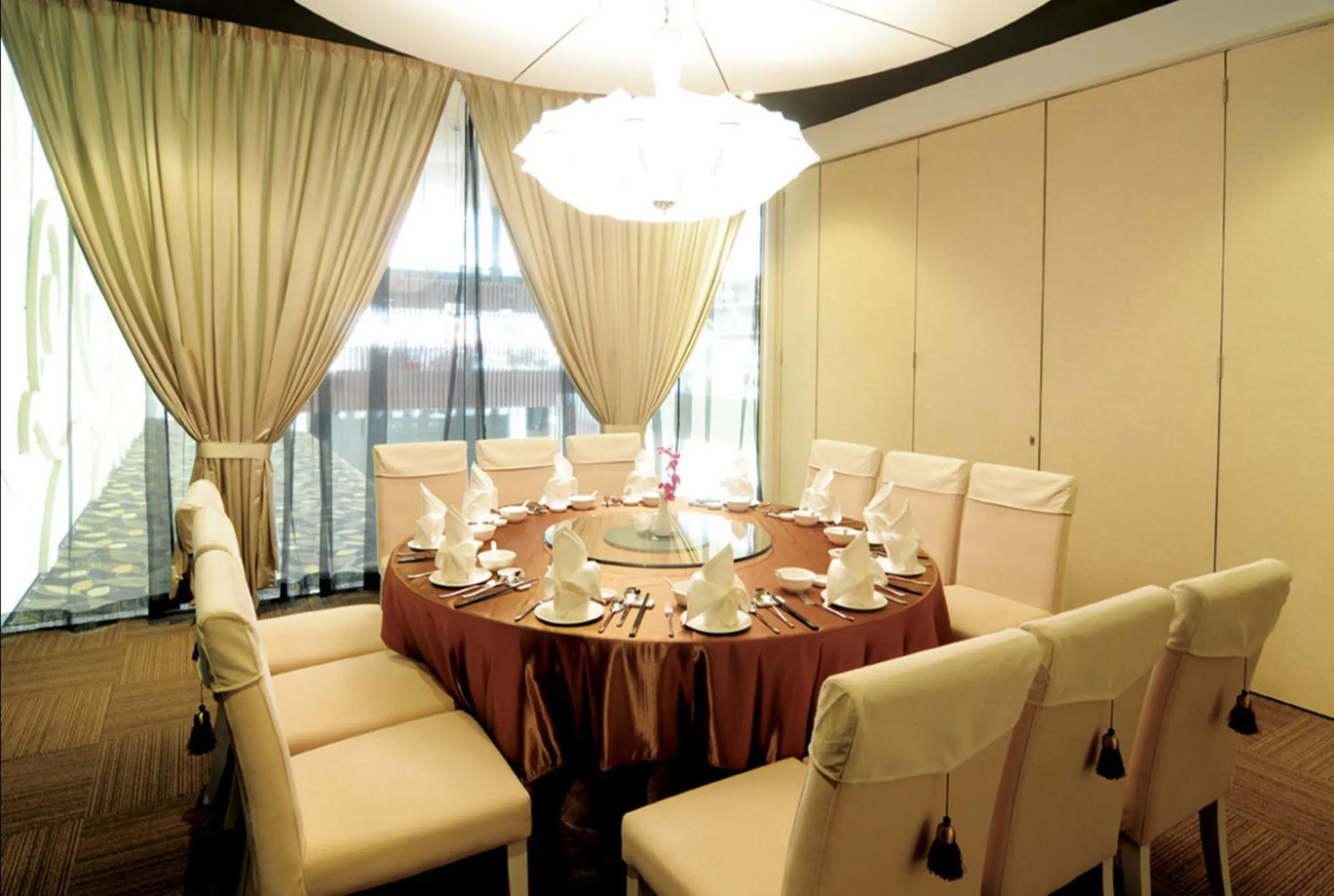 Restaurant/places to eat in Kings Green Hotel City Centre Melaka