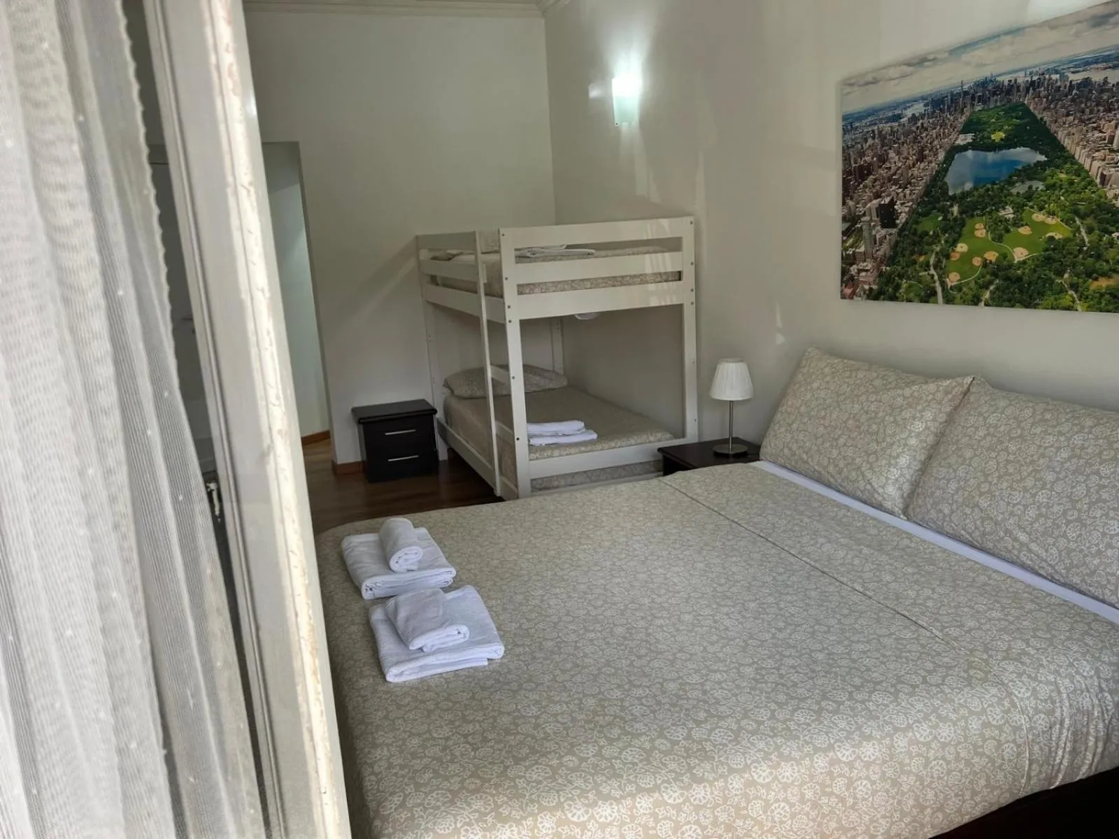 Bed in Appia Avenue 639