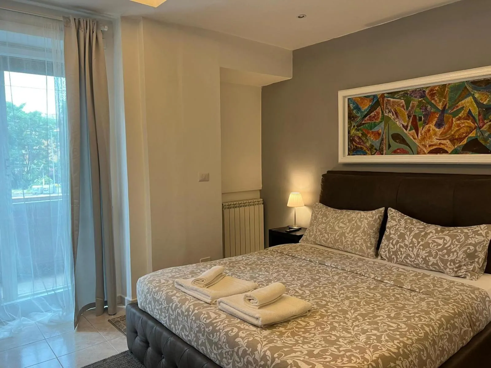 Bed in Appia Avenue 639