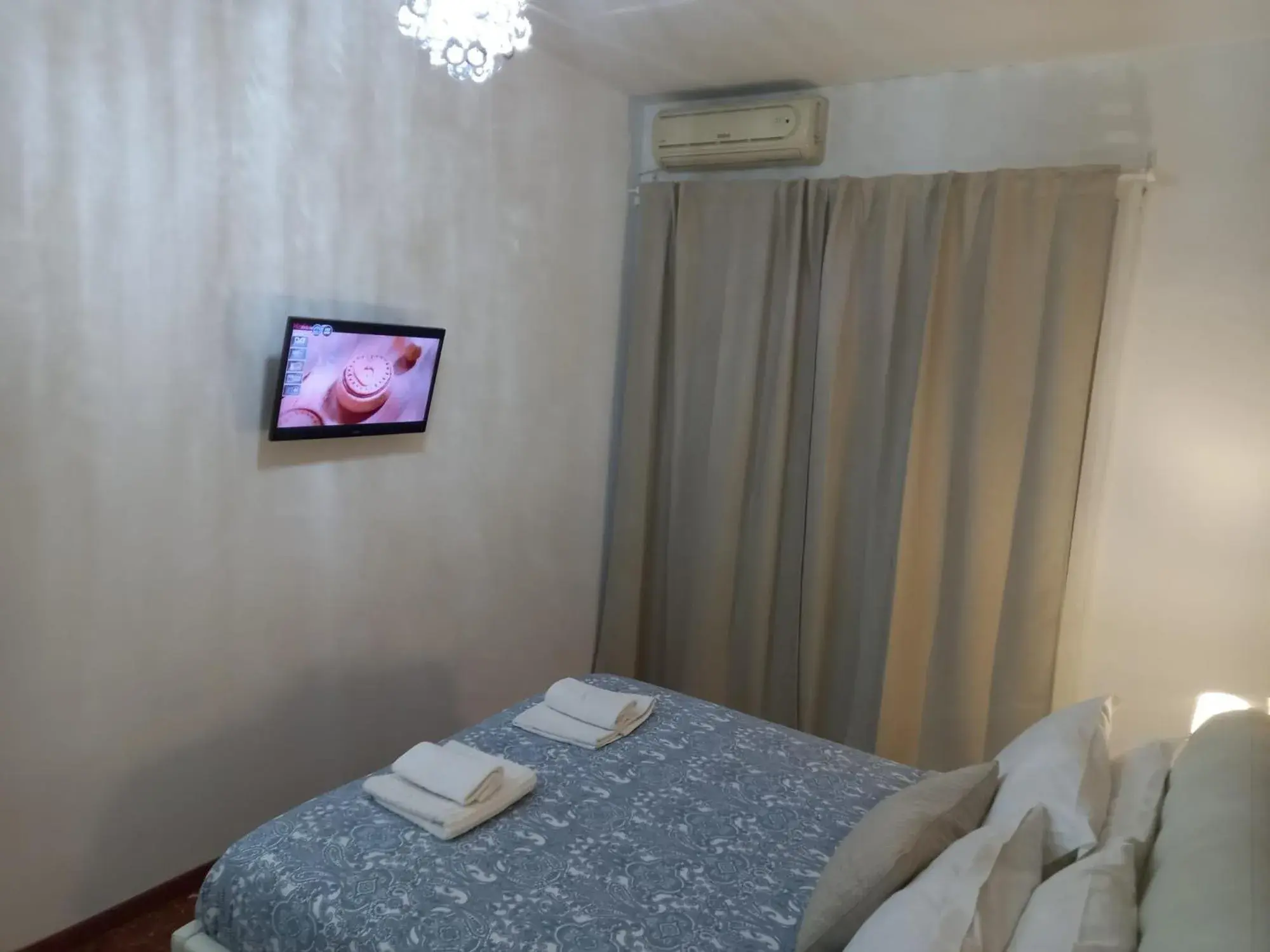 Double Room in Appia Avenue 639 Double Room in Appia Avenue 639