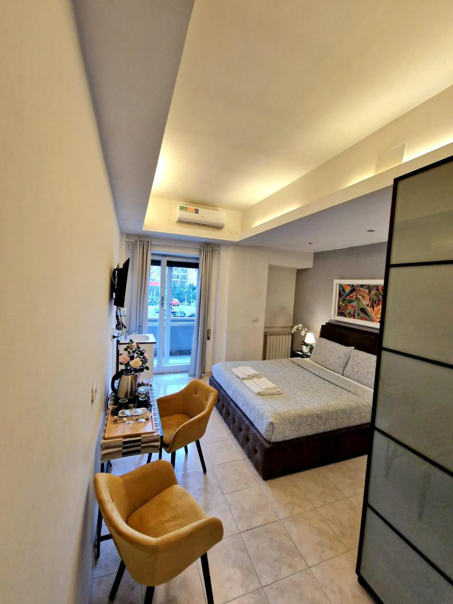 Bed in Appia Avenue 639