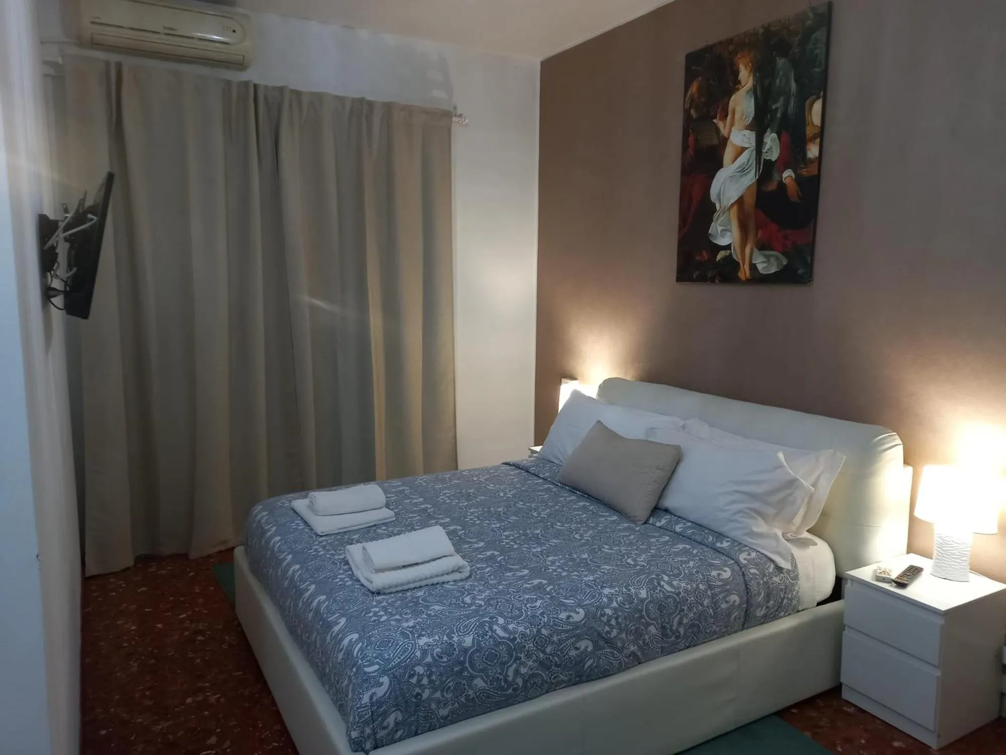 Bed in Appia Avenue 639