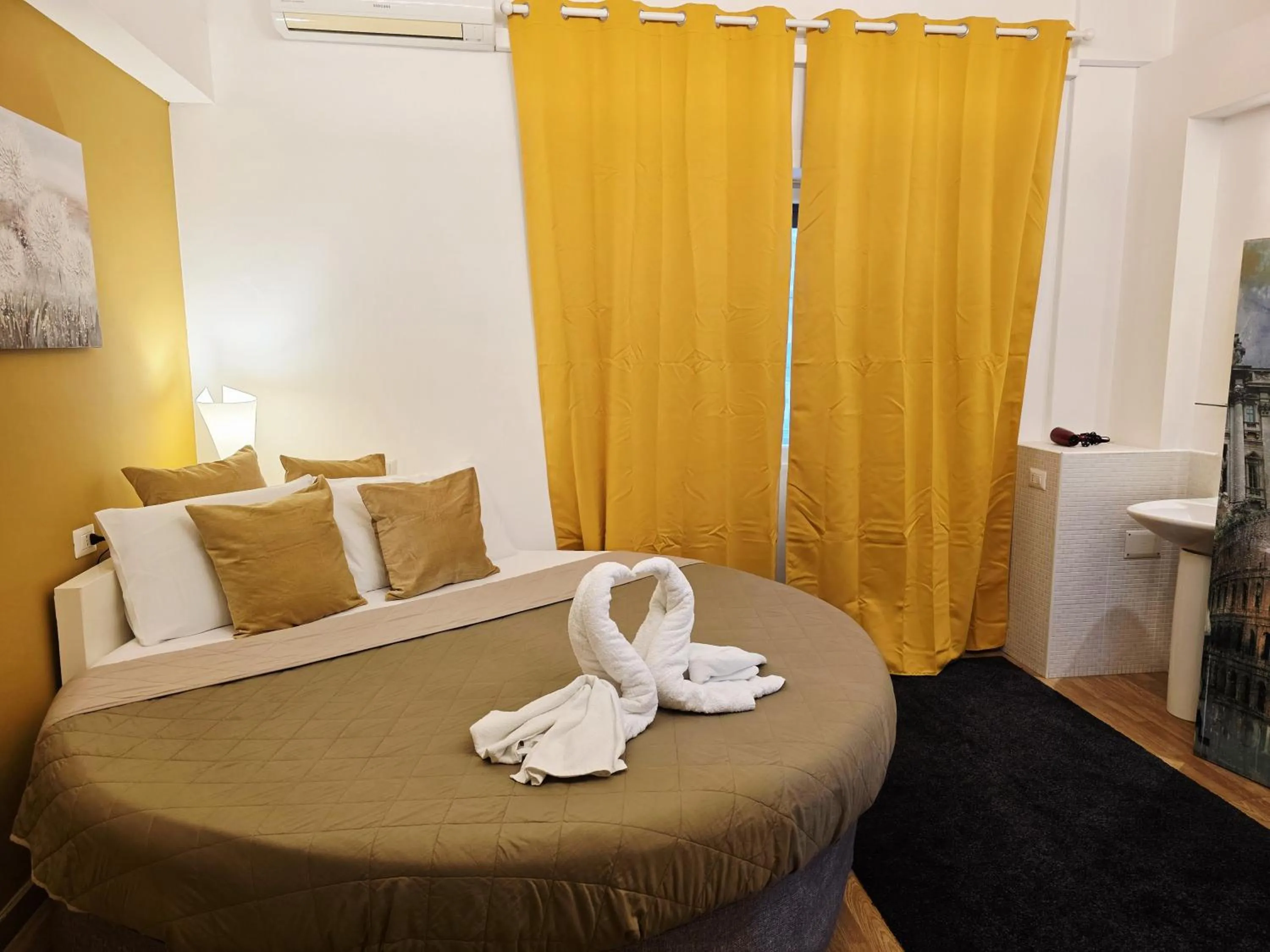 Bed in Appia Avenue 639