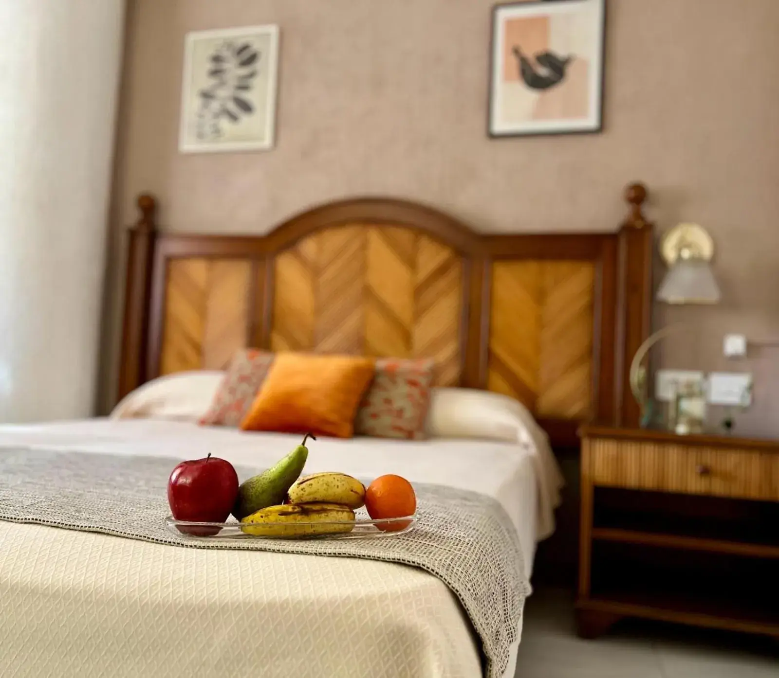 Decorative detail, Bed in Hotel Atlántico Centro Decorative detail, Bed in Hotel Atlántico Centro