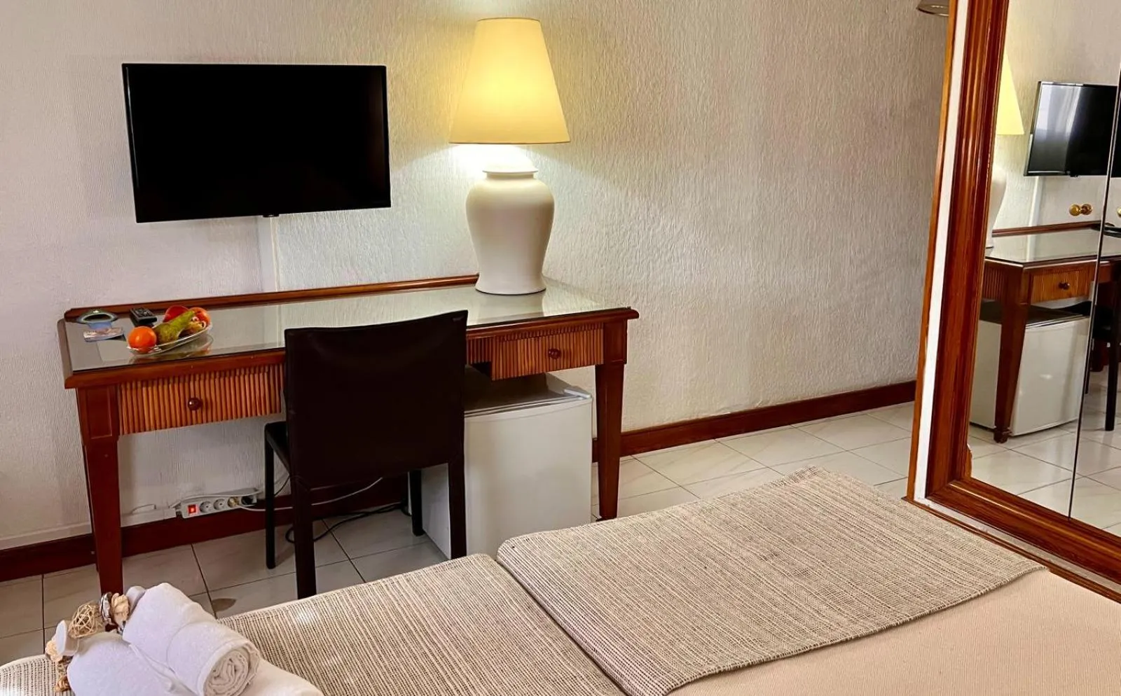 Decorative detail, Bed in Hotel Atlántico Centro