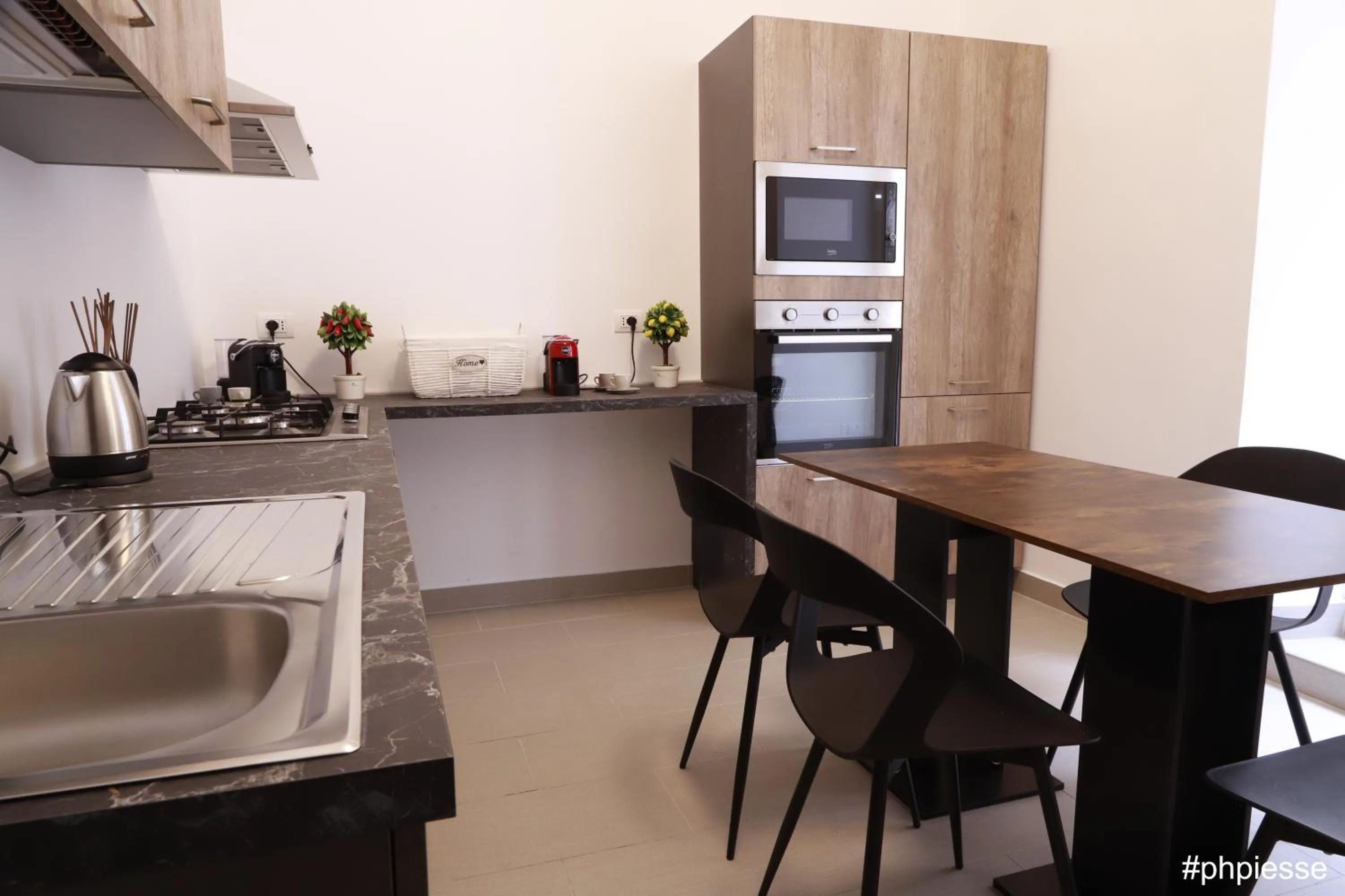 kitchen in Emerella Luxury Suites-Siderno Lungomare