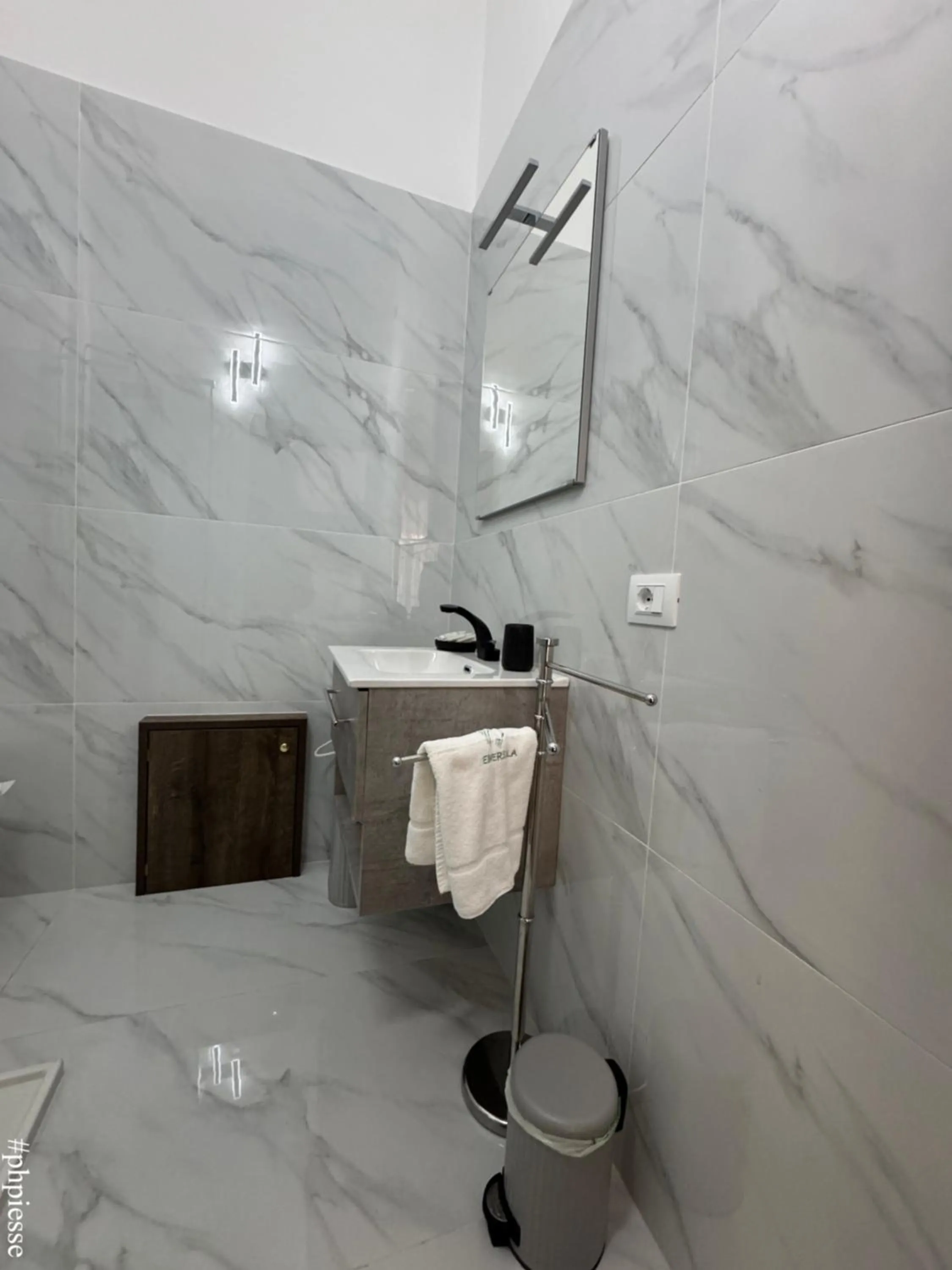 Bathroom in Emerella Luxury Suites-Siderno Lungomare