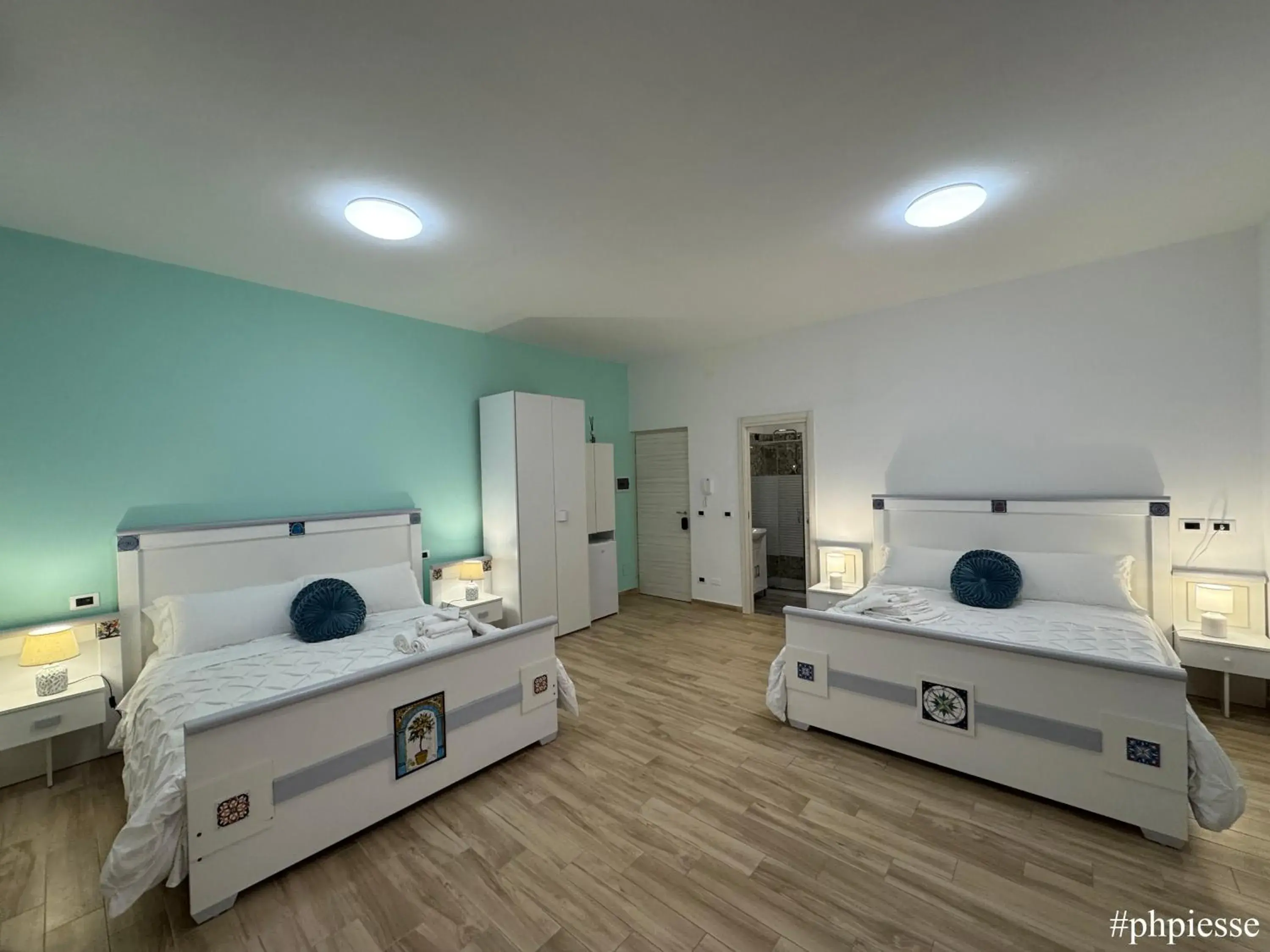 Deluxe Queen Room with Two Queen Beds in Emerella Luxury Suites-Siderno Lungomare Deluxe Queen Room with Two Queen Beds in Emerella Luxury Suites-Siderno Lungomare