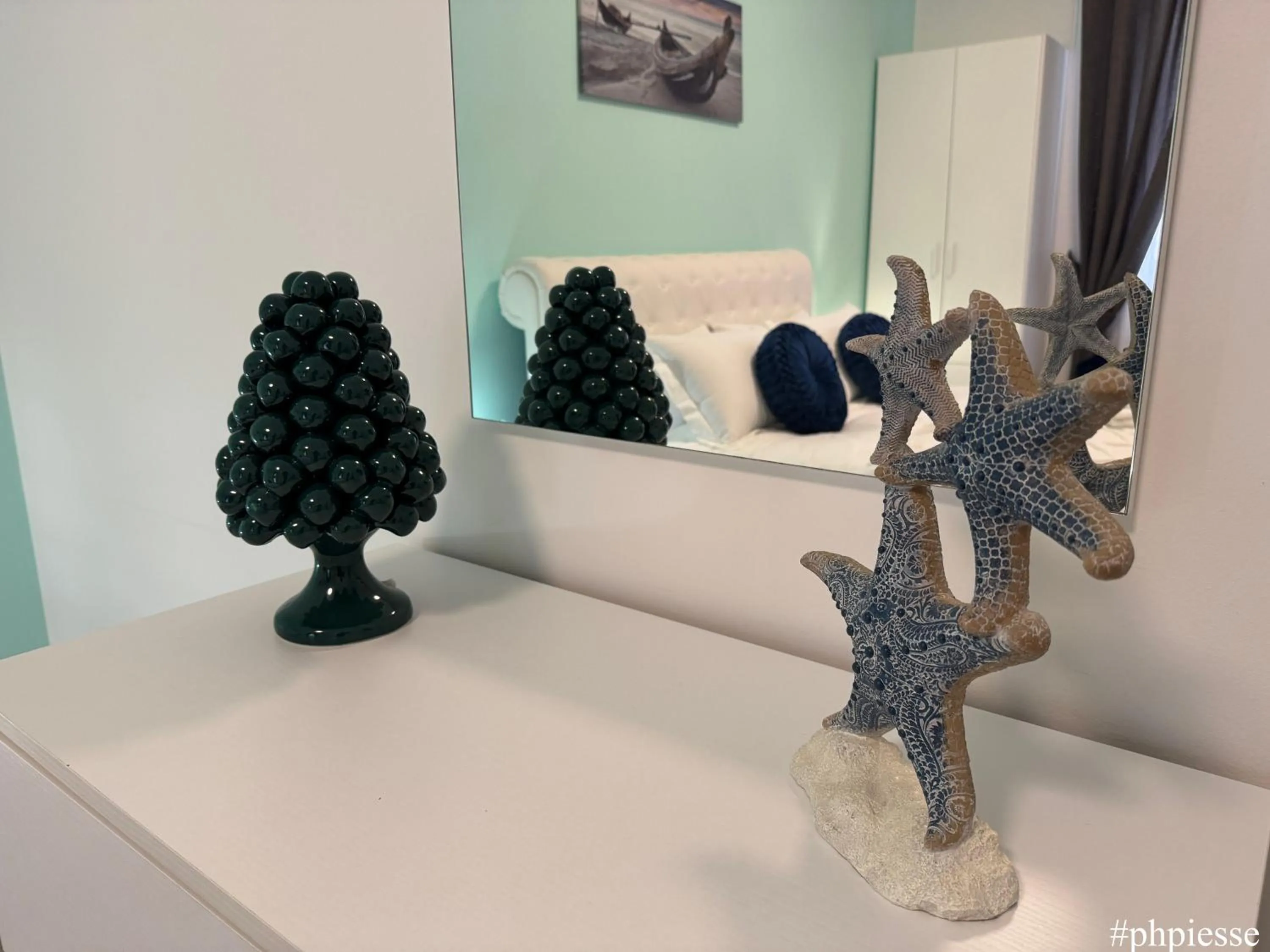 Decorative detail in Emerella Luxury Suites-Siderno Lungomare