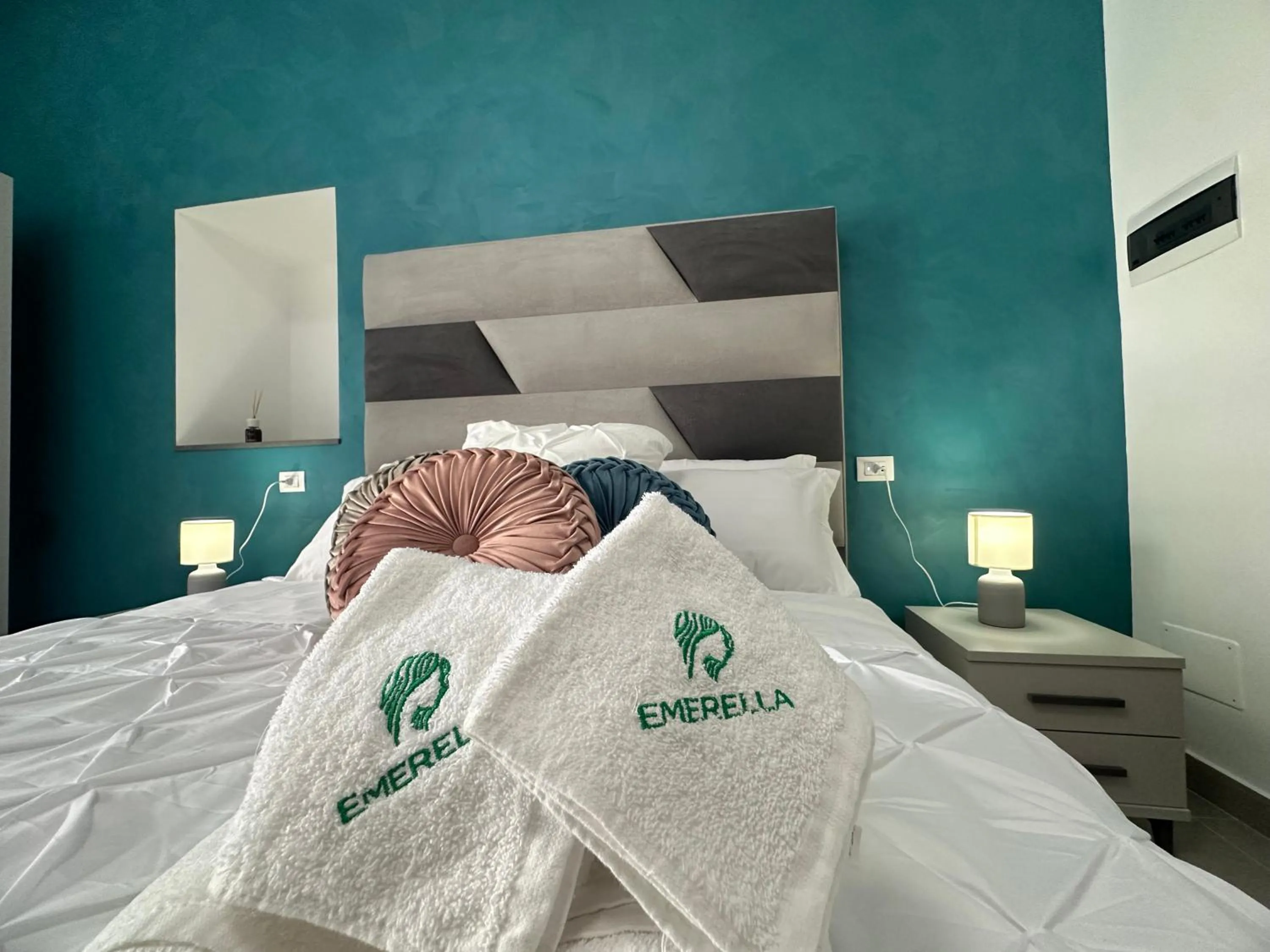 Emerella Luxury Suites-Siderno Lungomare