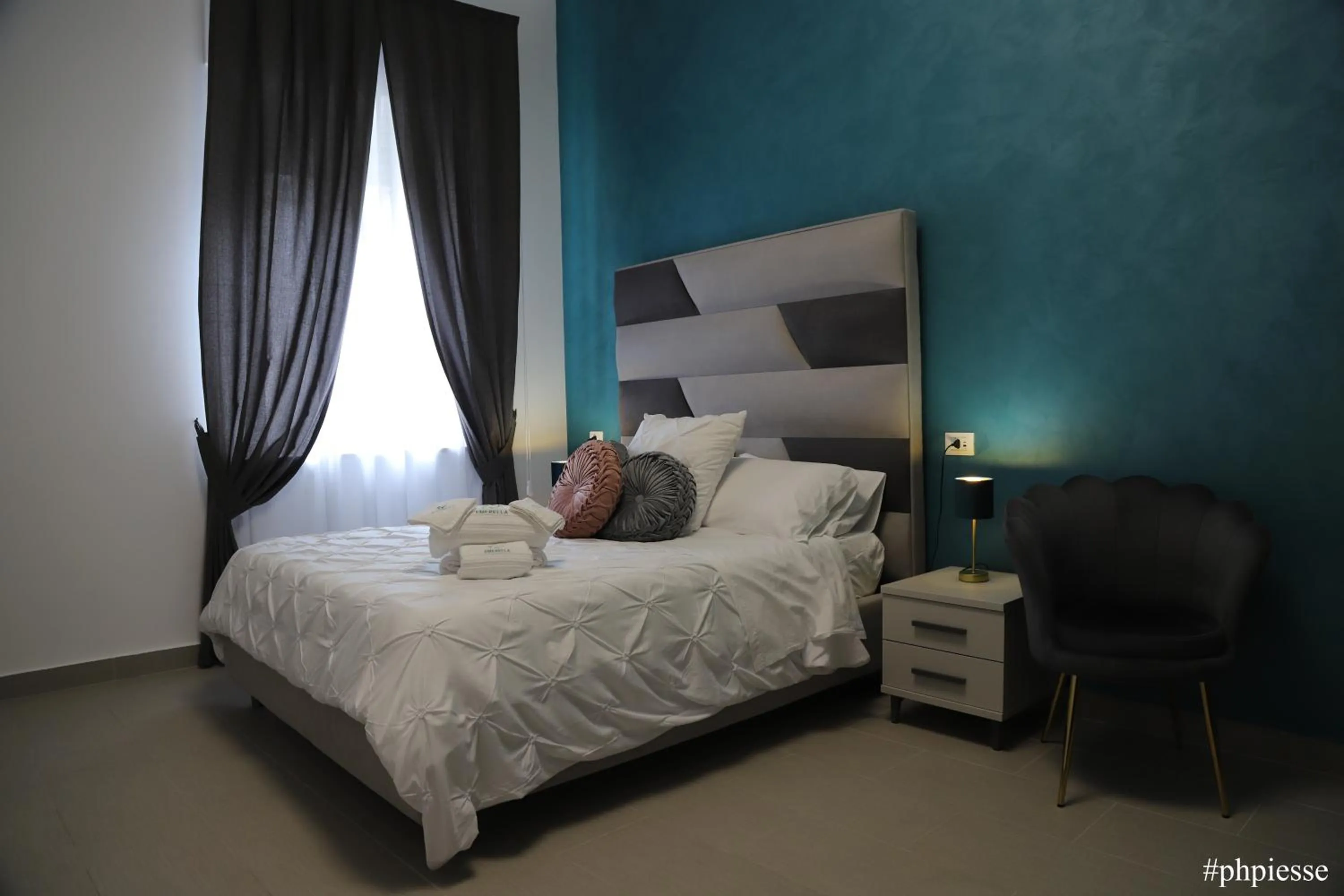 Bed in Emerella Luxury Suites-Siderno Lungomare