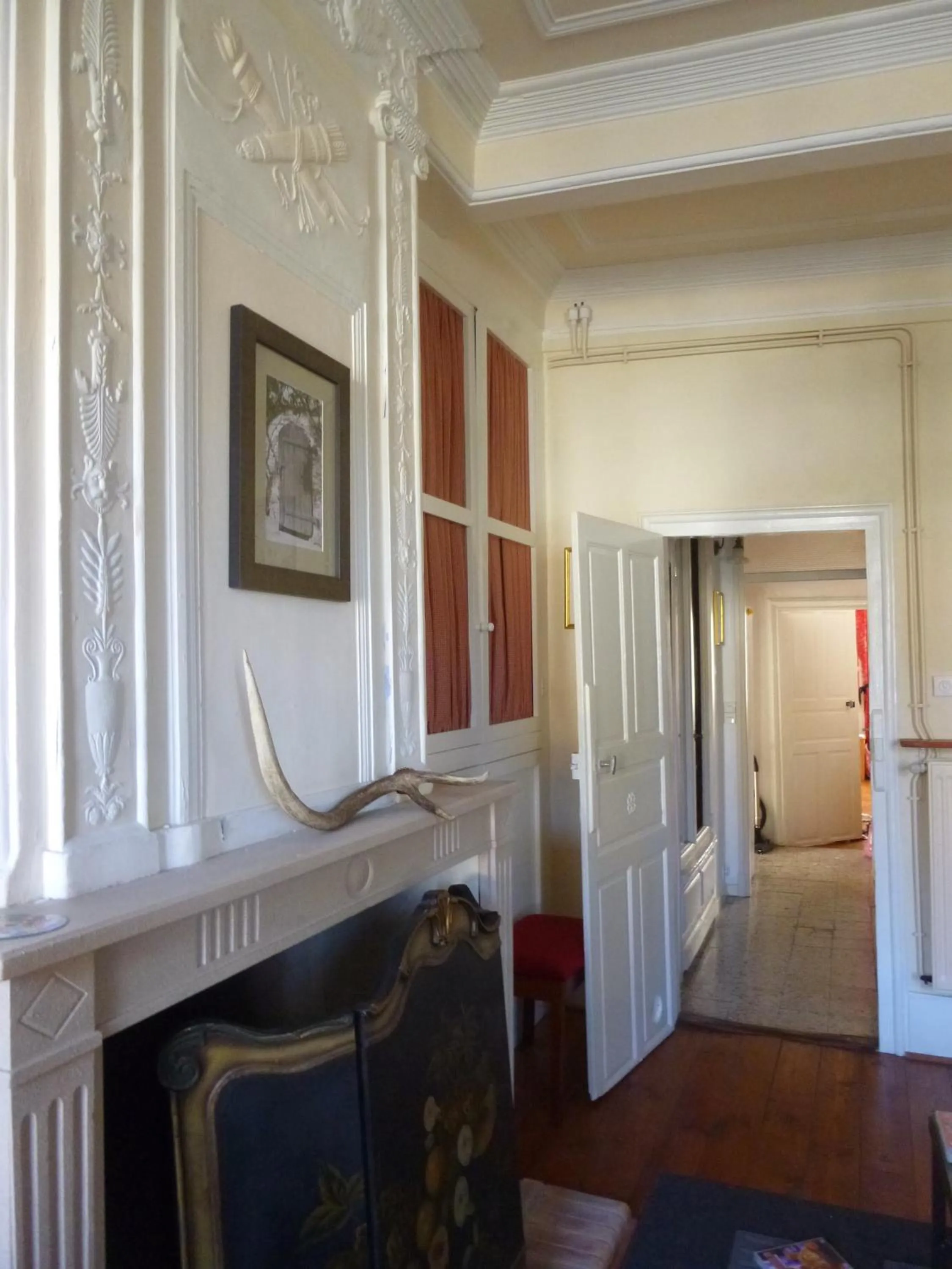 Lounge or bar in Chateau View Chambres d'hôtes