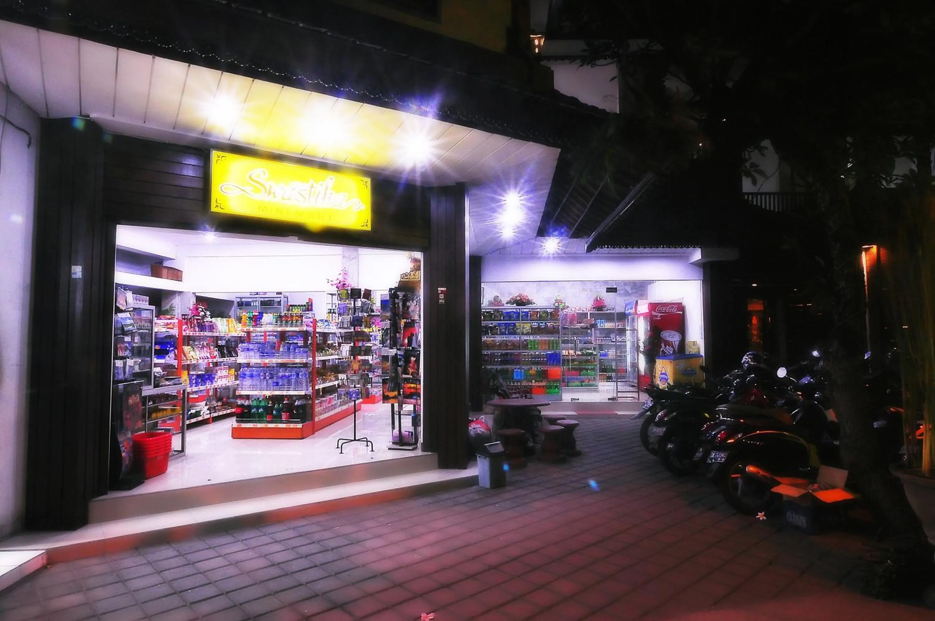 Night in Swastika Guesthouse Sanur