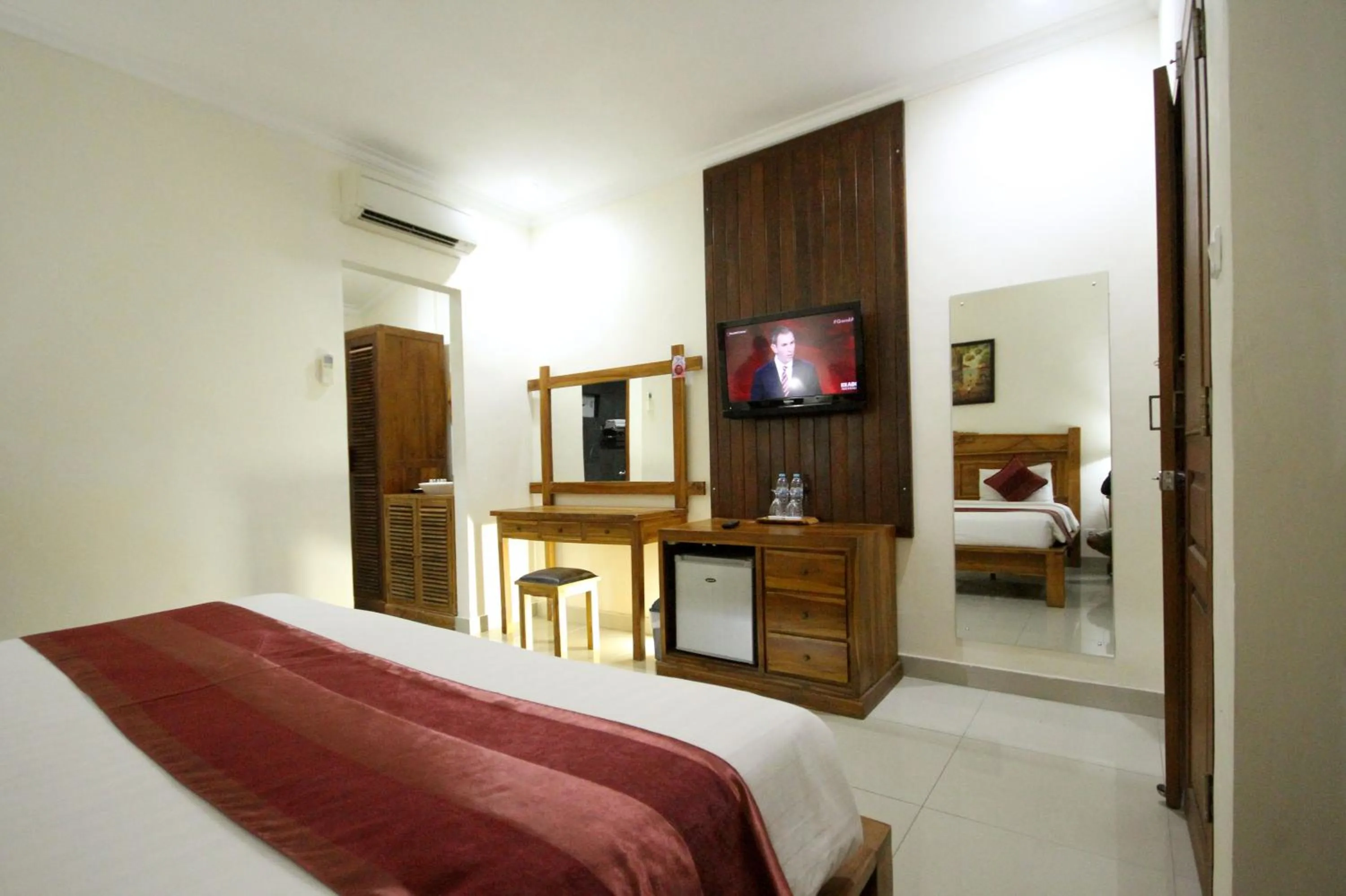 Bedroom, Bed in Swastika Guesthouse Sanur