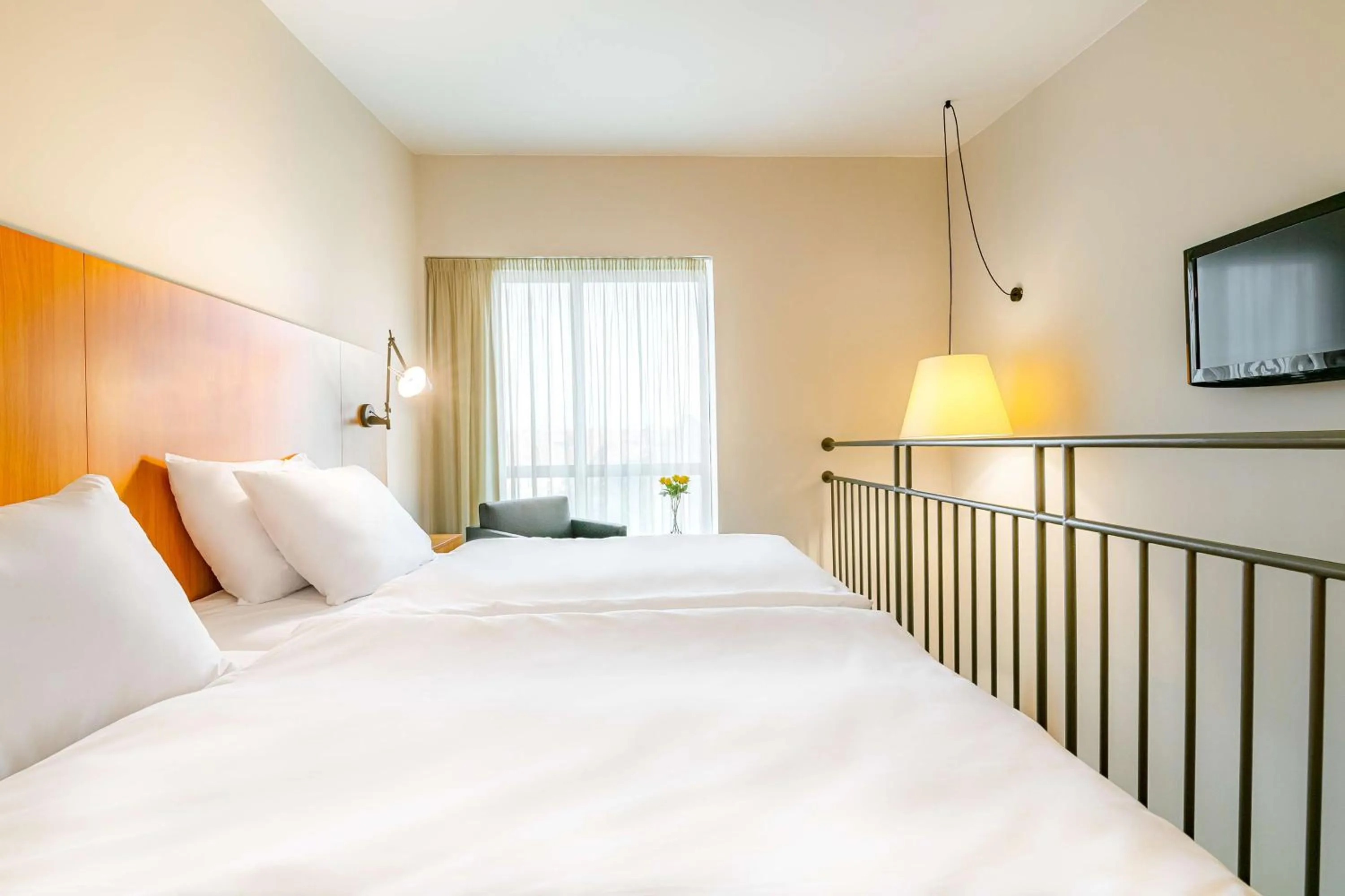 Bedroom, Bed in NH Prague City