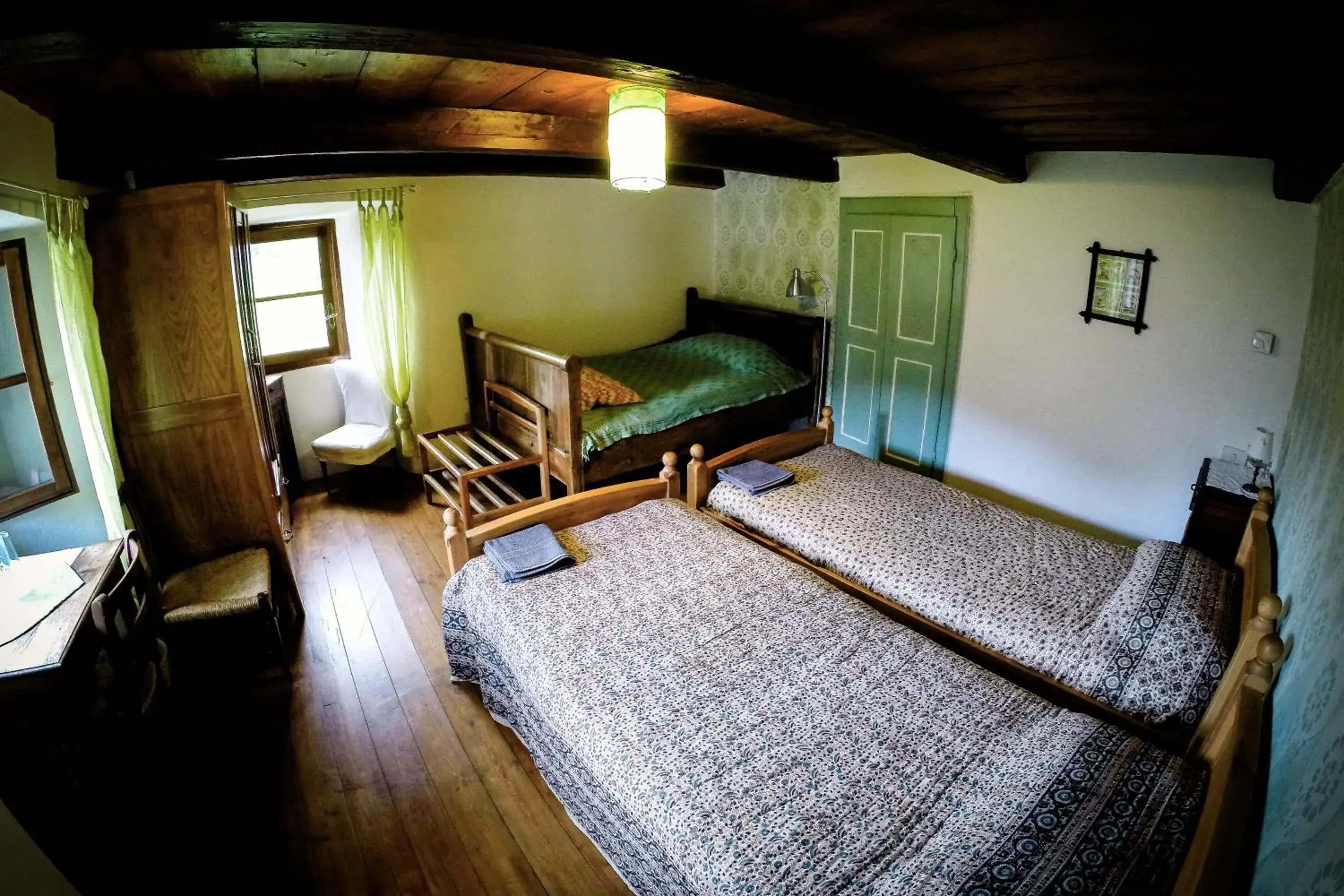 Twin Room with Shared Bathroom in Bed & Breakfast Uvablu Twin Room with Shared Bathroom in Bed & Breakfast Uvablu