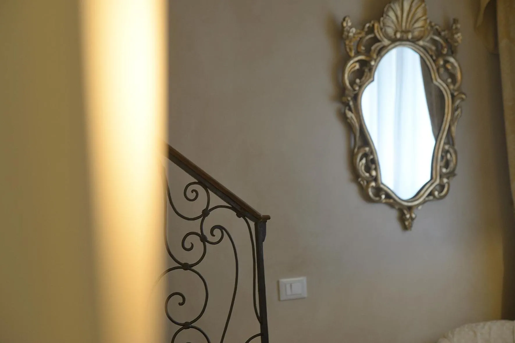 Decorative detail in Corte Barozzi Venice Suites