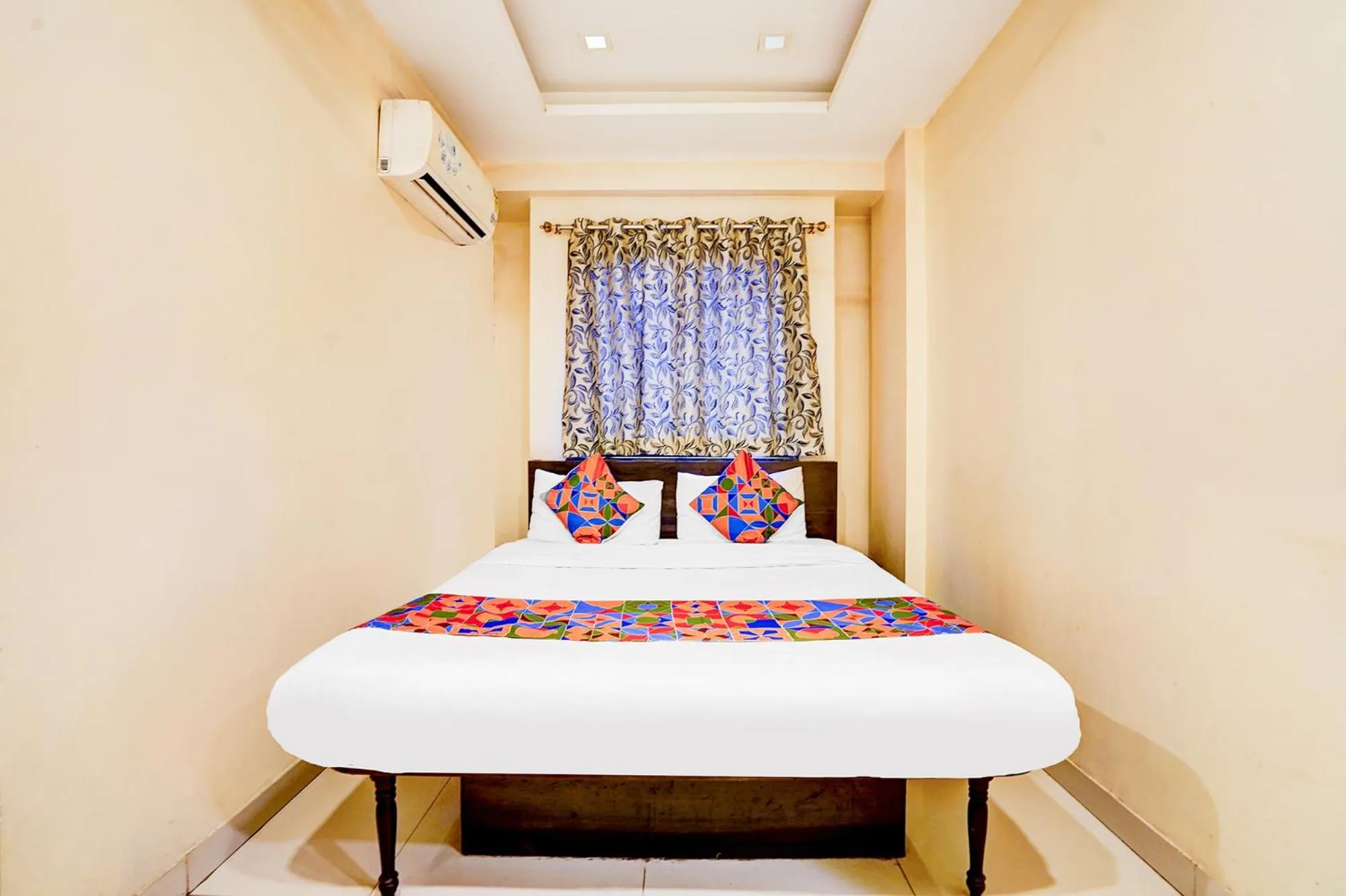 Bed in FabHotel Chetan Executive