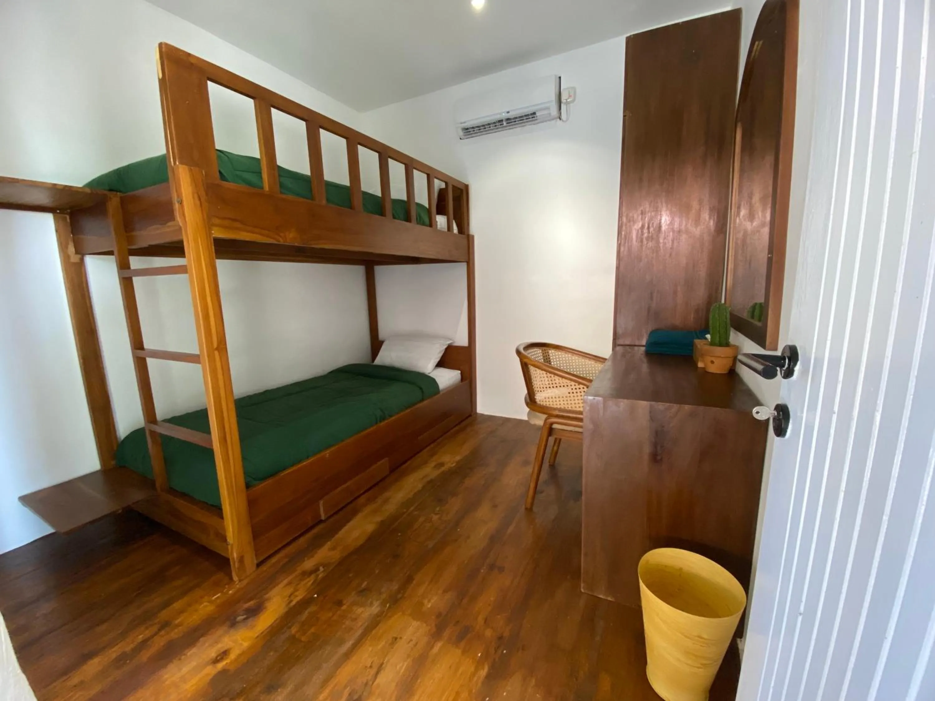 bunk bed, Bed in Cabana Surf and Stay