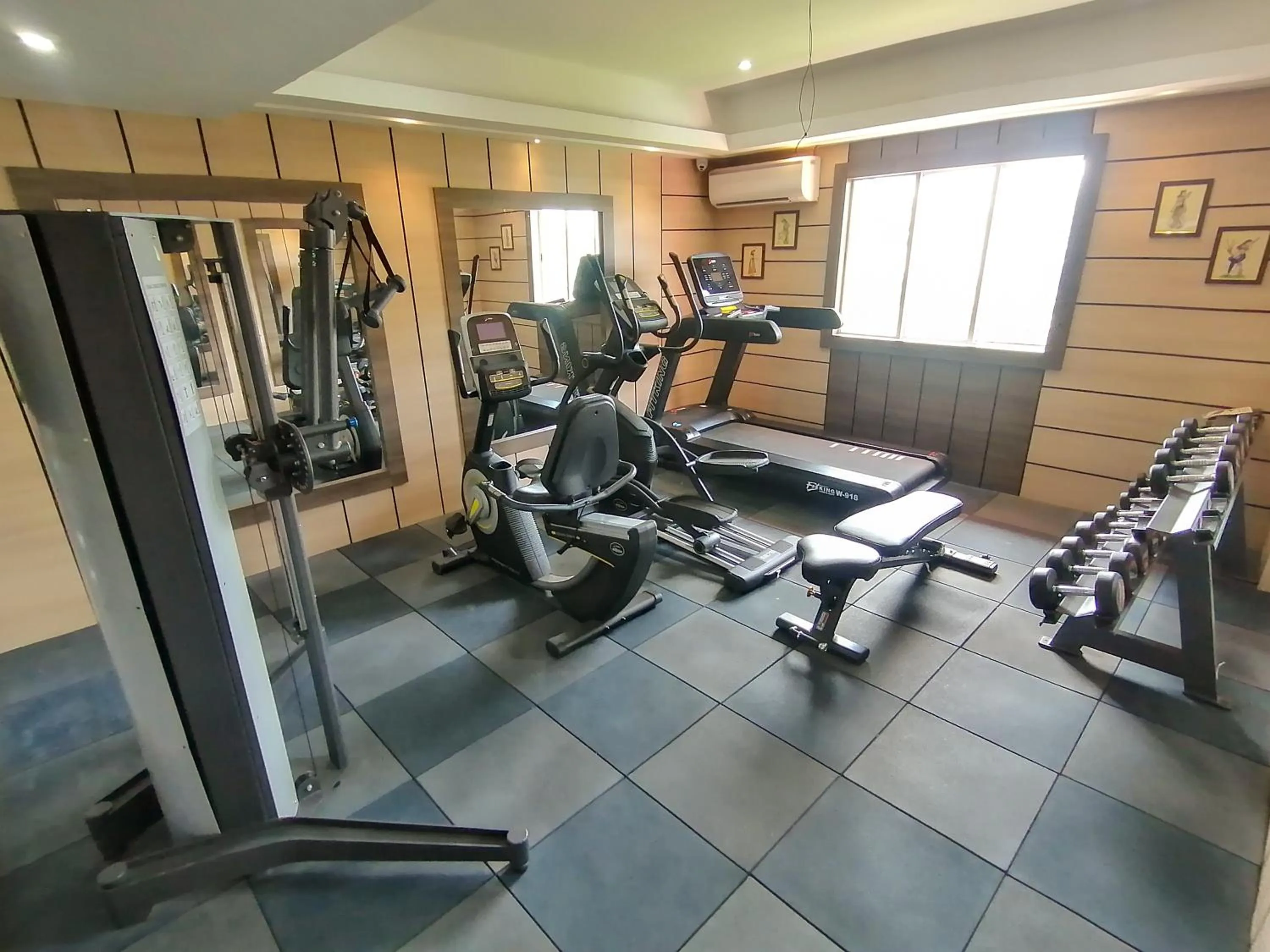Fitness centre/facilities in Ghar 365 Residency