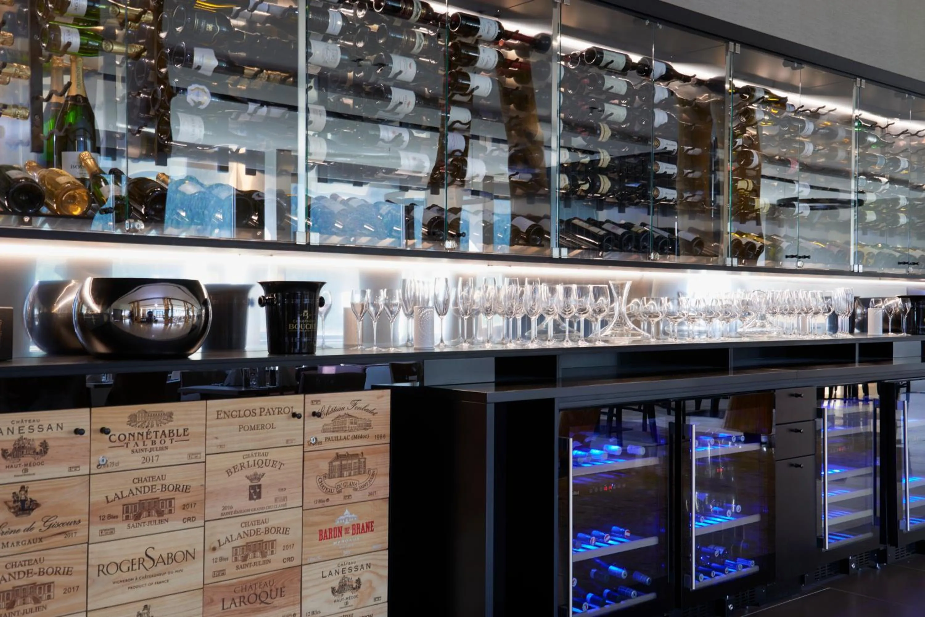 Lounge or bar in OREA Resort Horal Špindlerův Mlýn