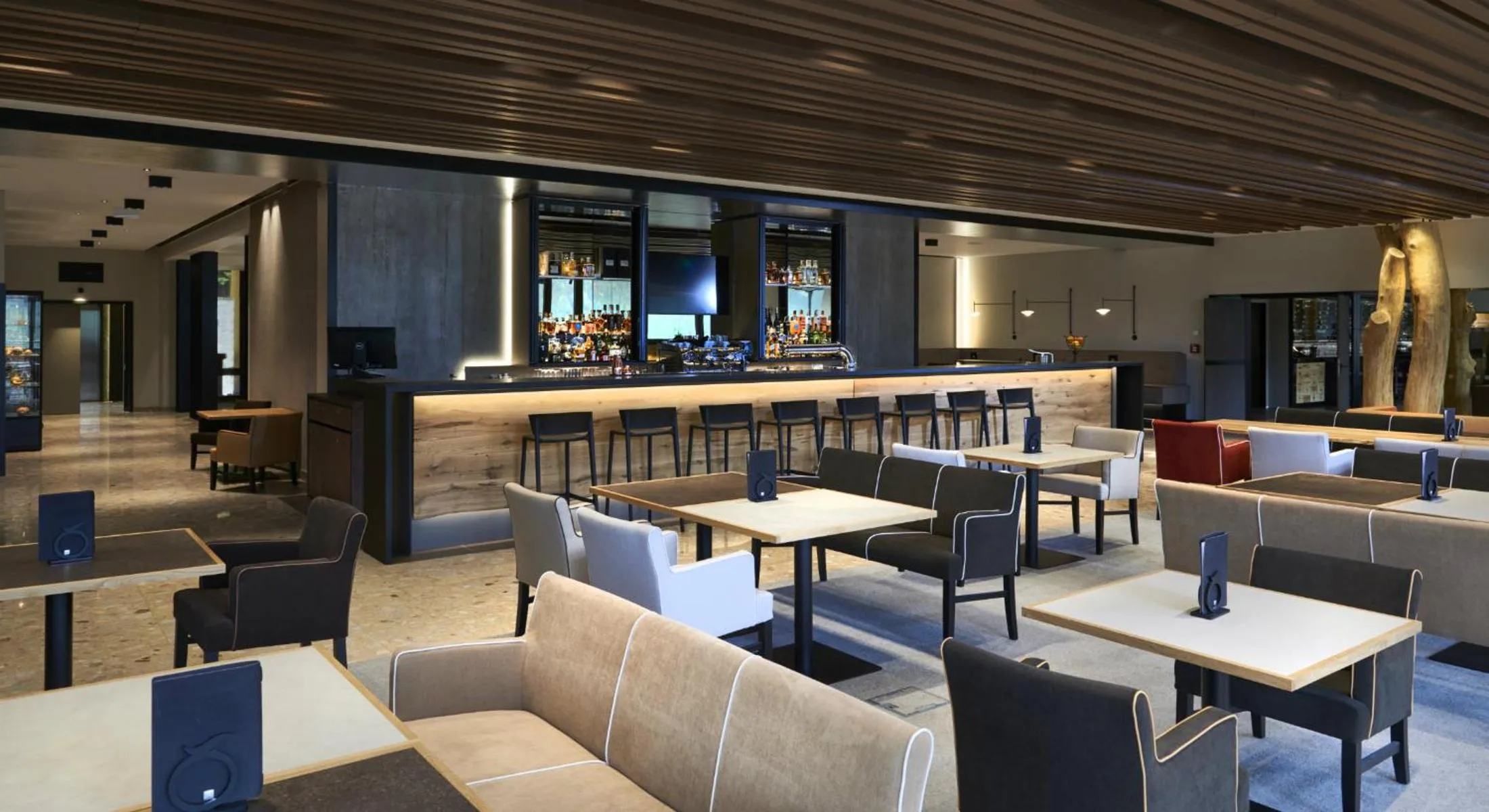 Lounge or bar in OREA Resort Horal Špindlerův Mlýn