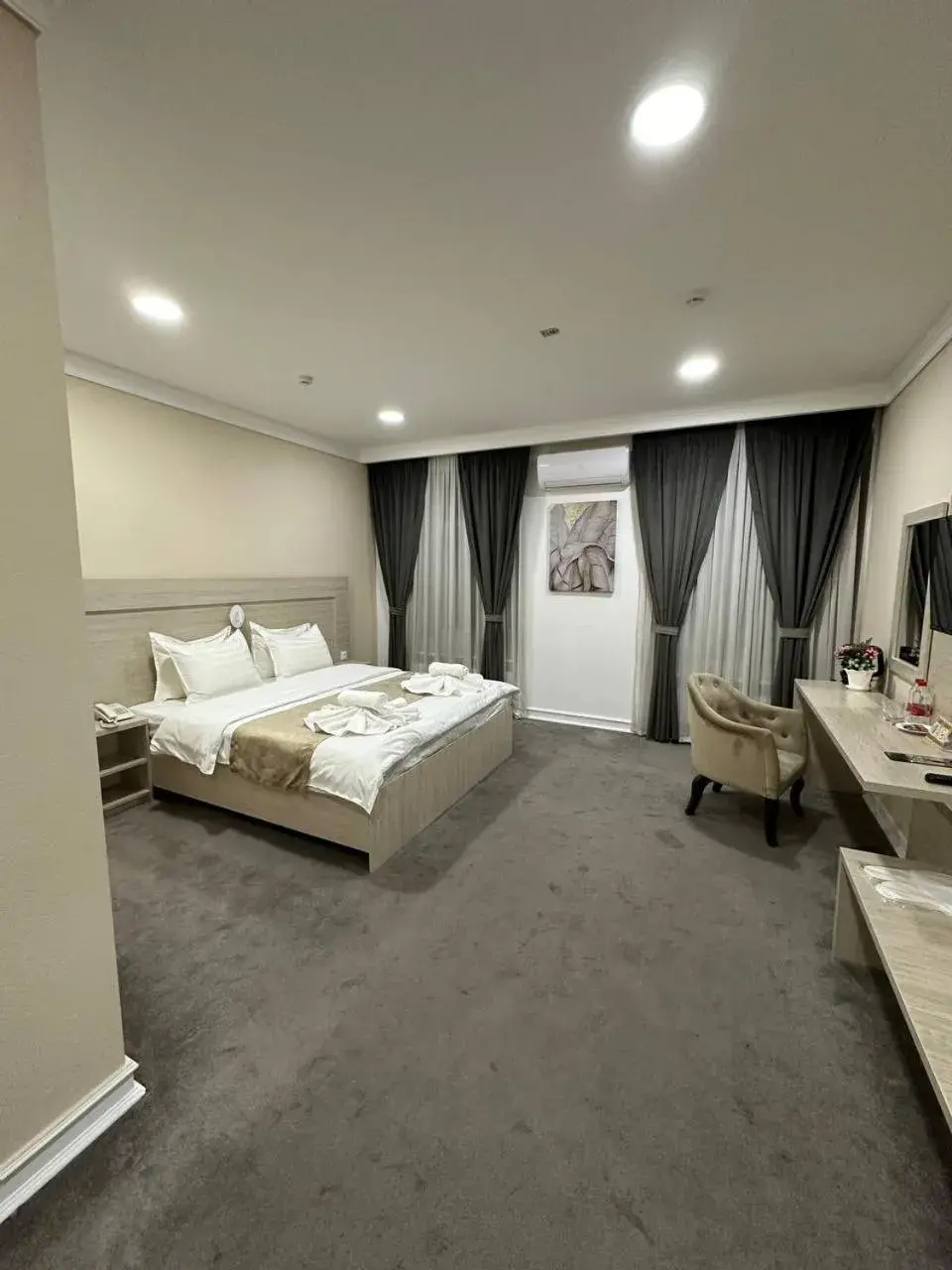 Photo of the whole room, Bed in South Hotel Tashkent Photo of the whole room, Bed in South Hotel Tashkent