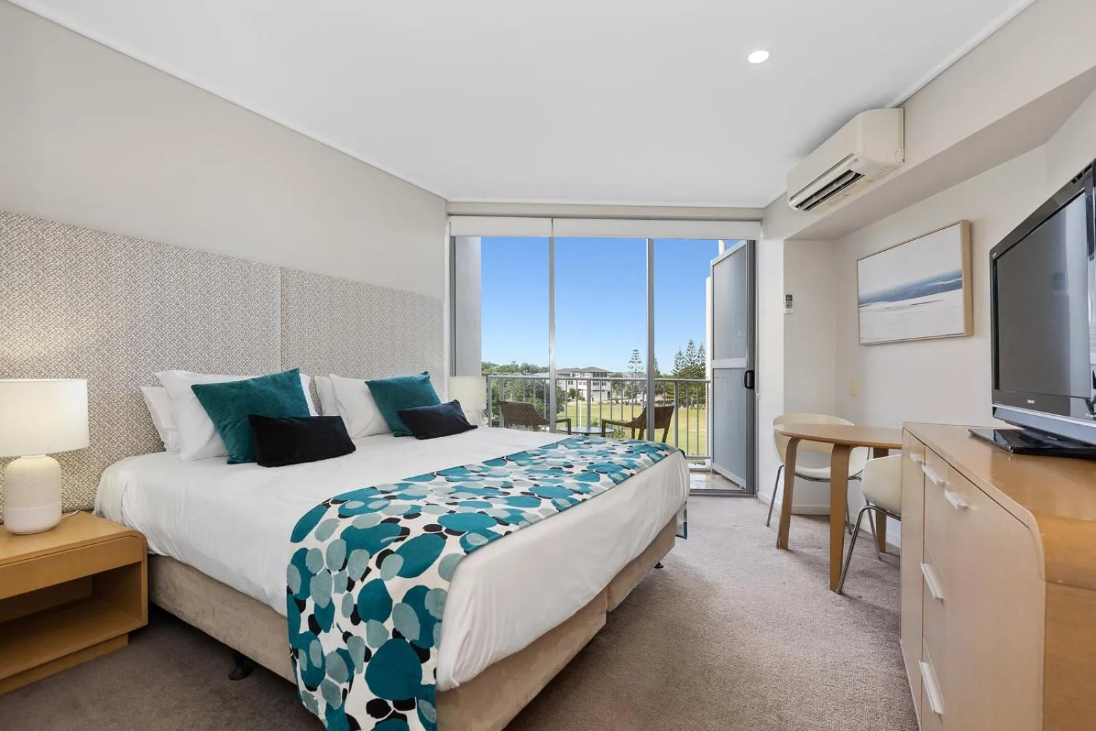 Bed in The Sand Resort Kingscliff - Holiday Management Co.