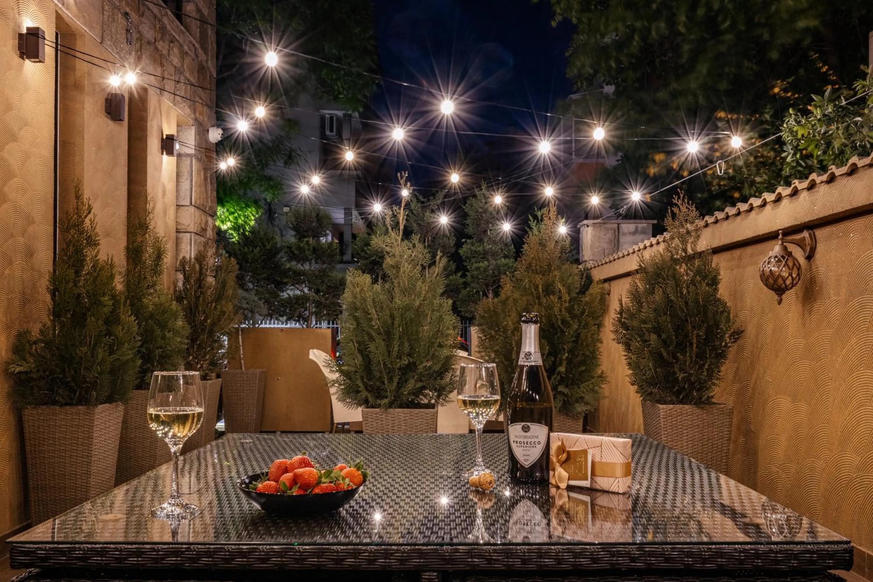 Patio in HIDDEN BANK: Golden