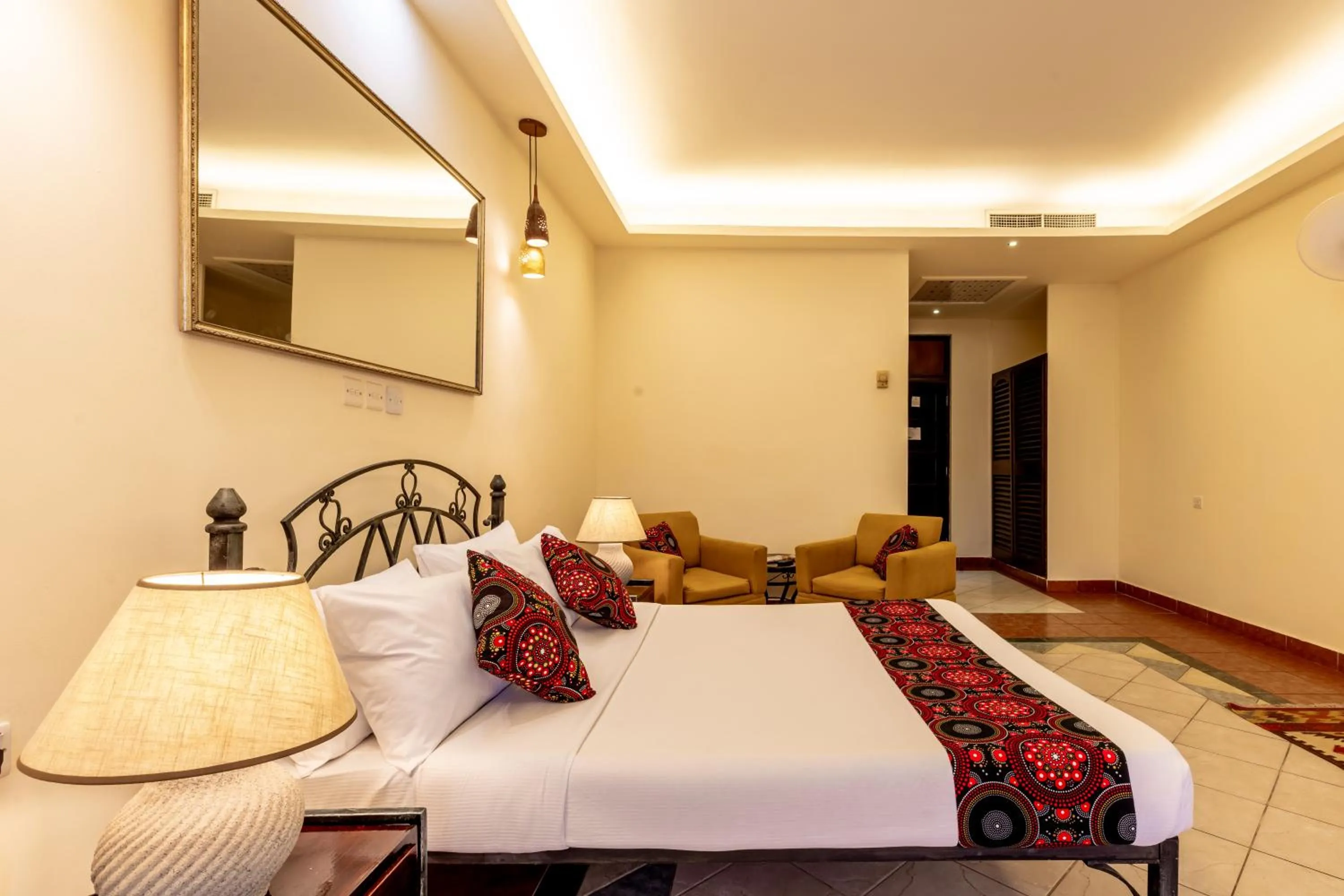 Bed in Sentrim Castle Royal Hotel