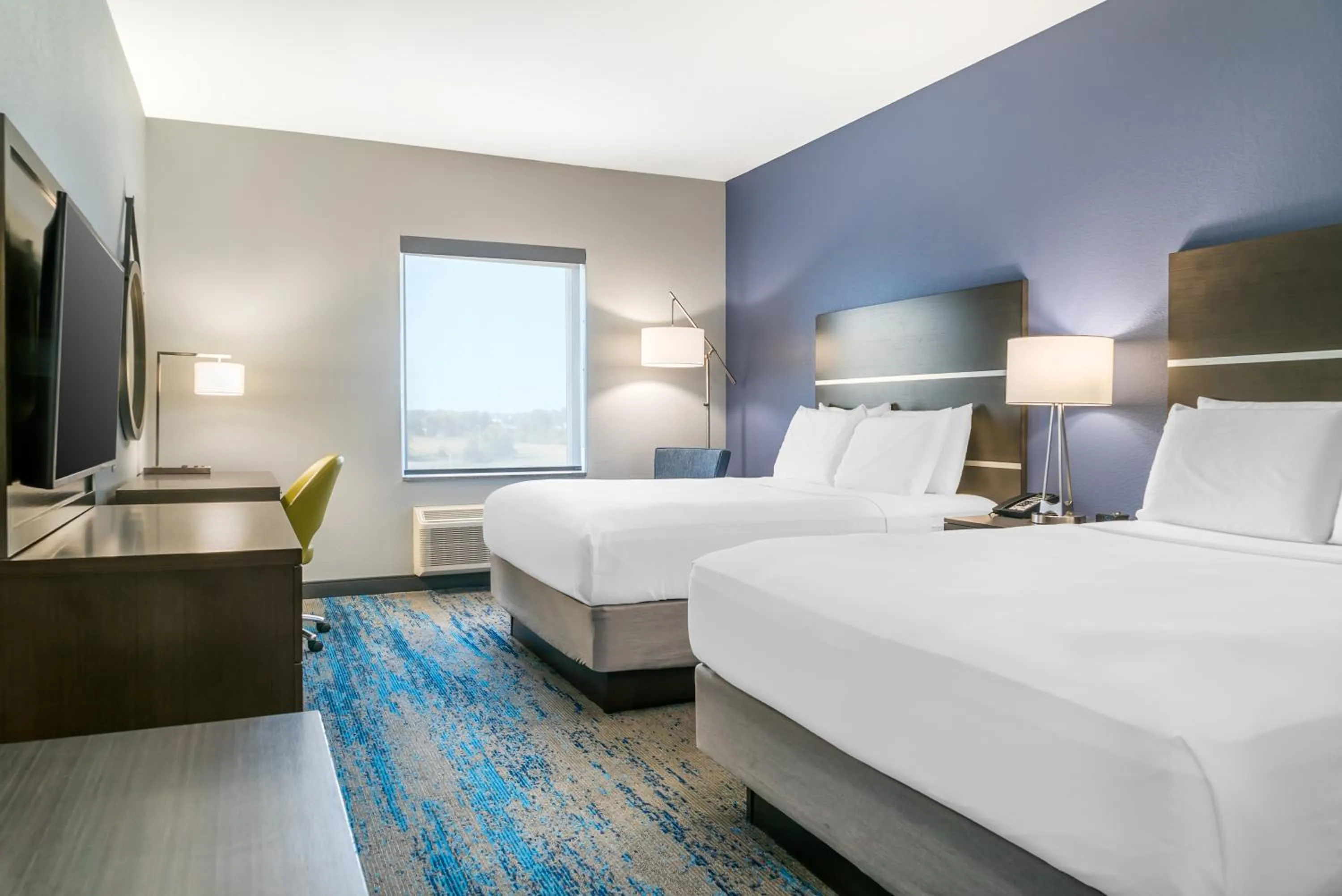 Bed in Comfort Inn & Suites Adrian