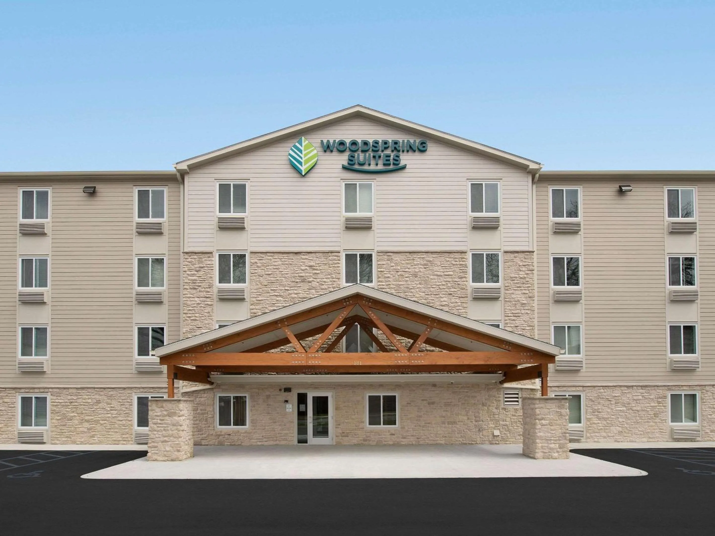 Property building in WoodSpring Suites Round Rock-Austin North