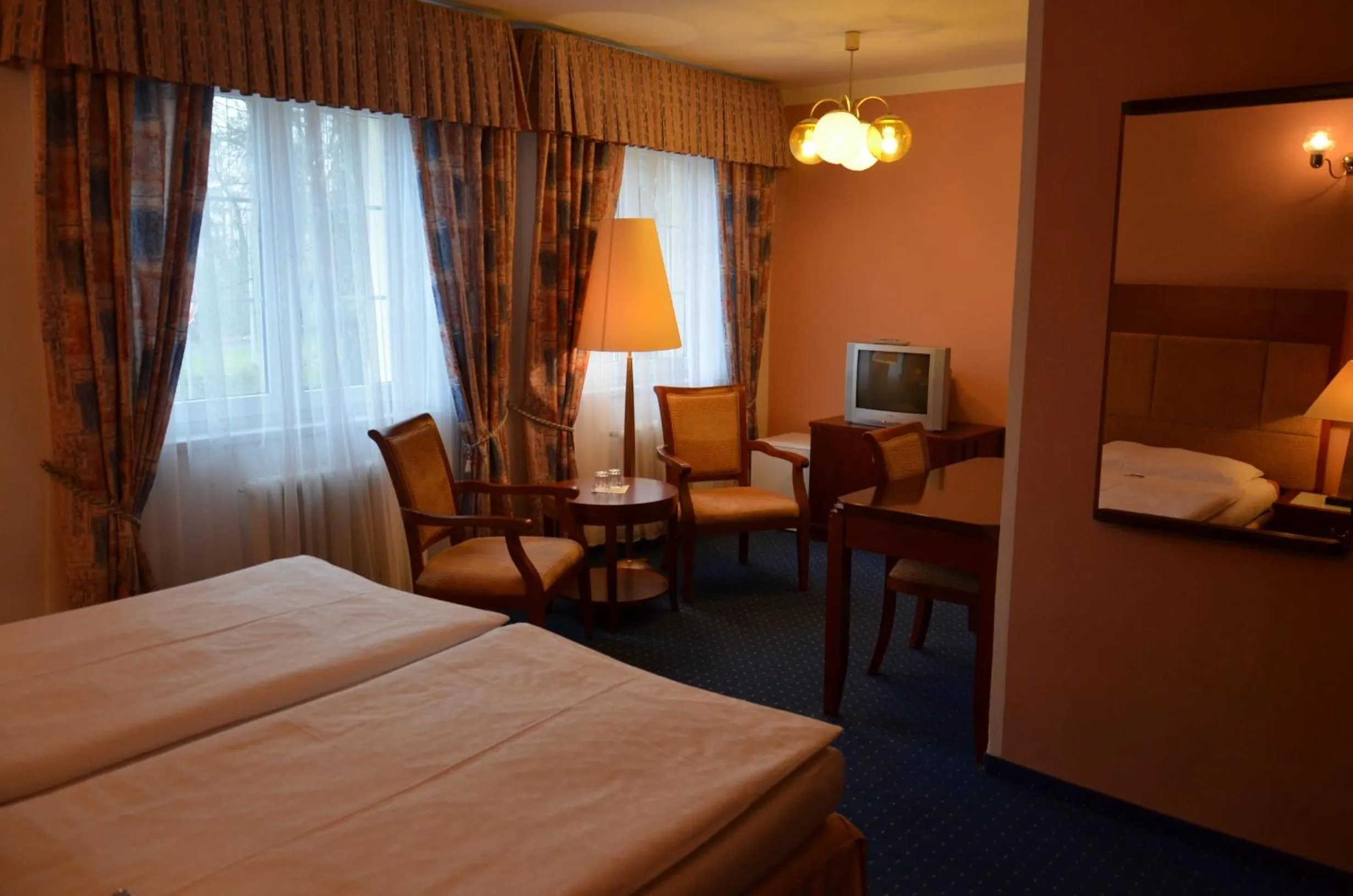 Photo of the whole room, Bed in Eurohotel