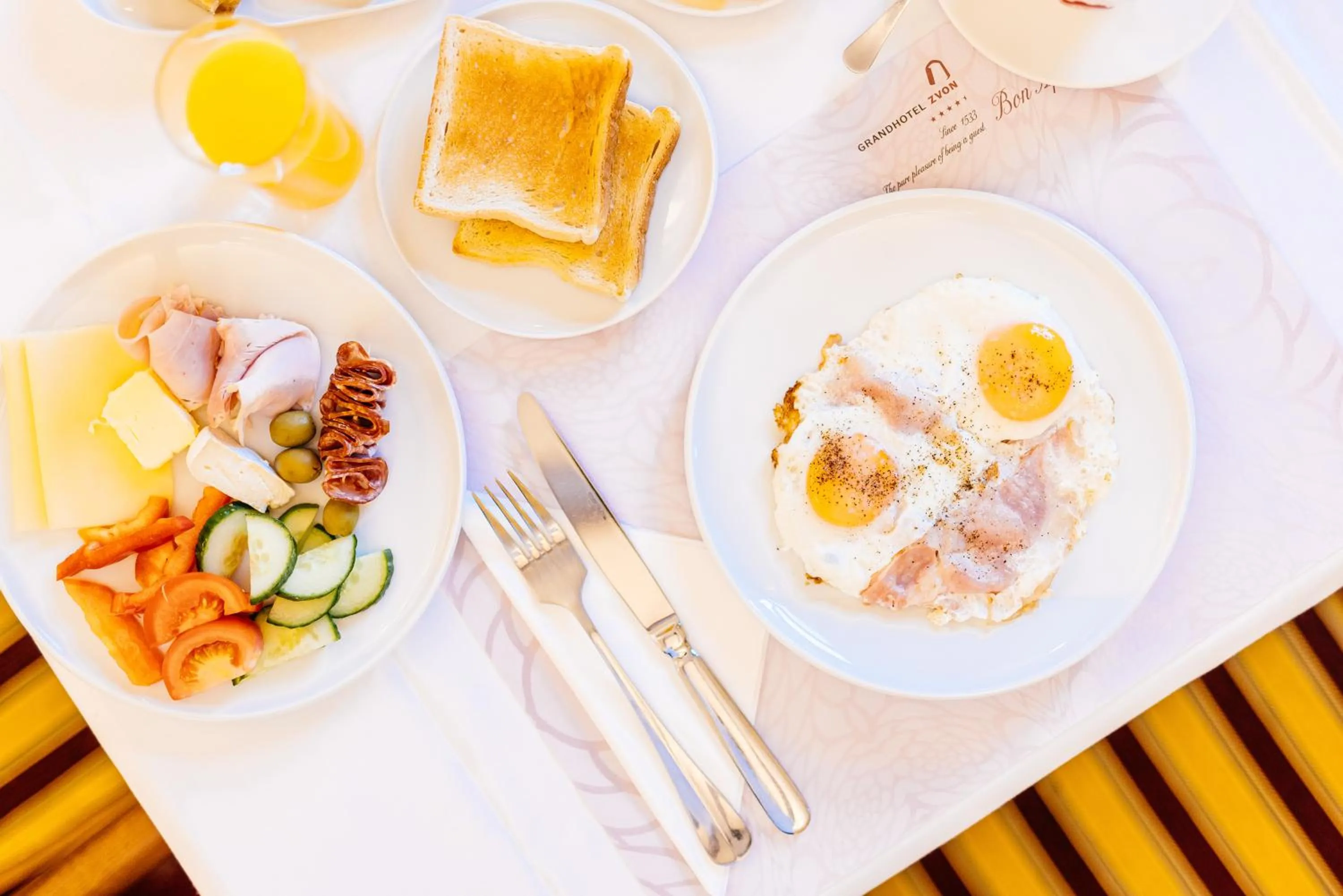 Breakfast in Grandhotel Zvon