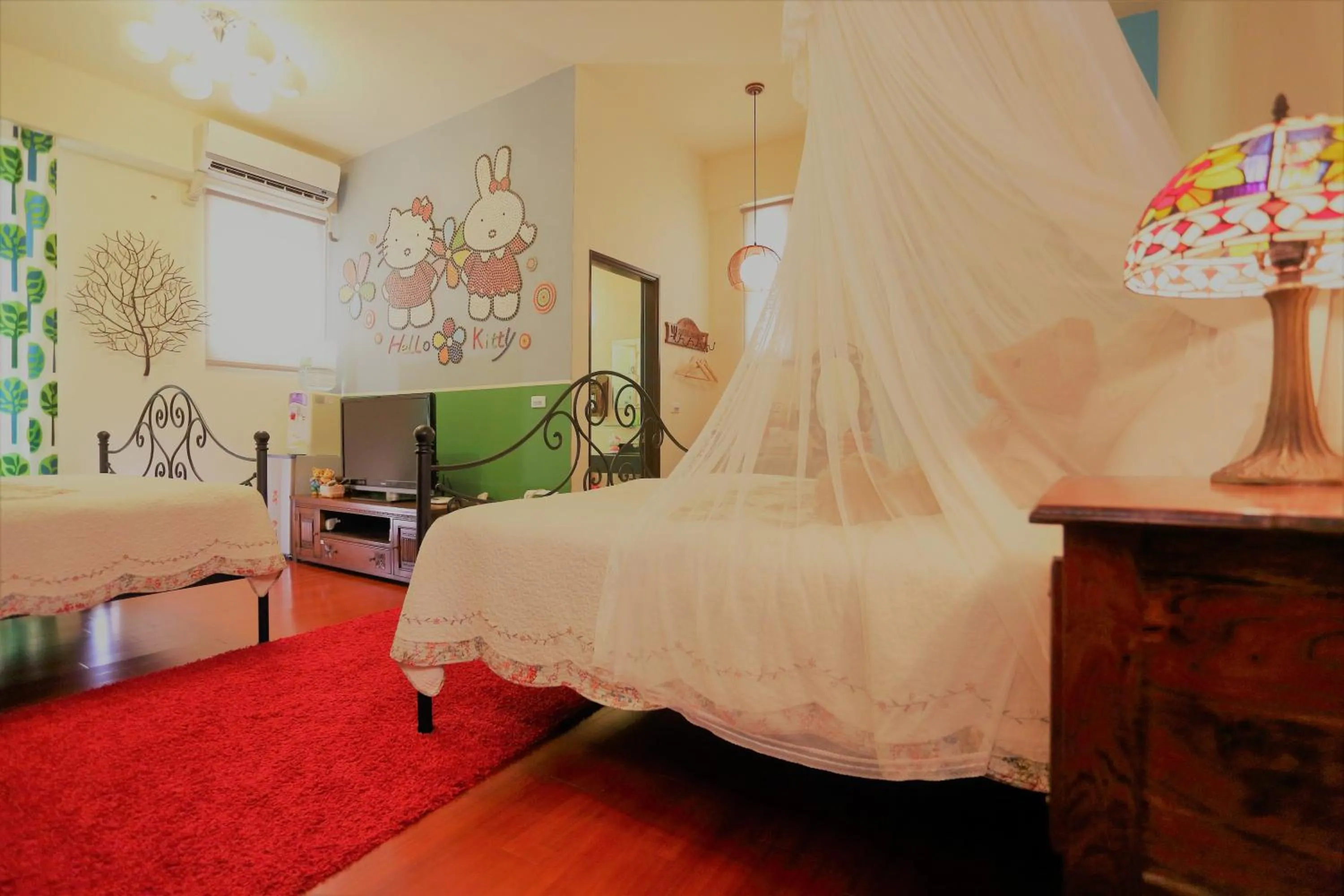 Photo of the whole room in Hualien Paris Home B&B