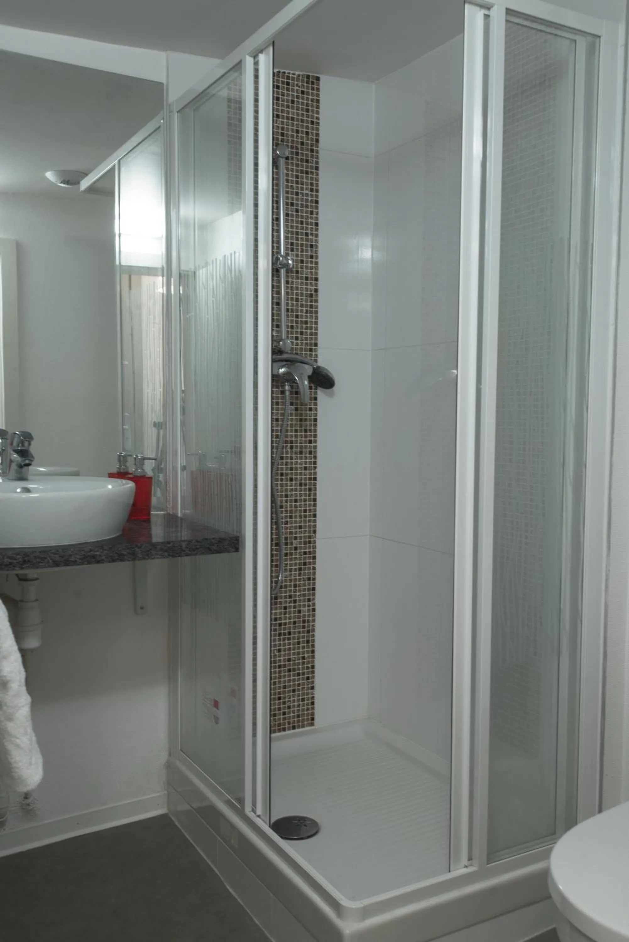 Bathroom in Appartements Orfèvres Cathédrale