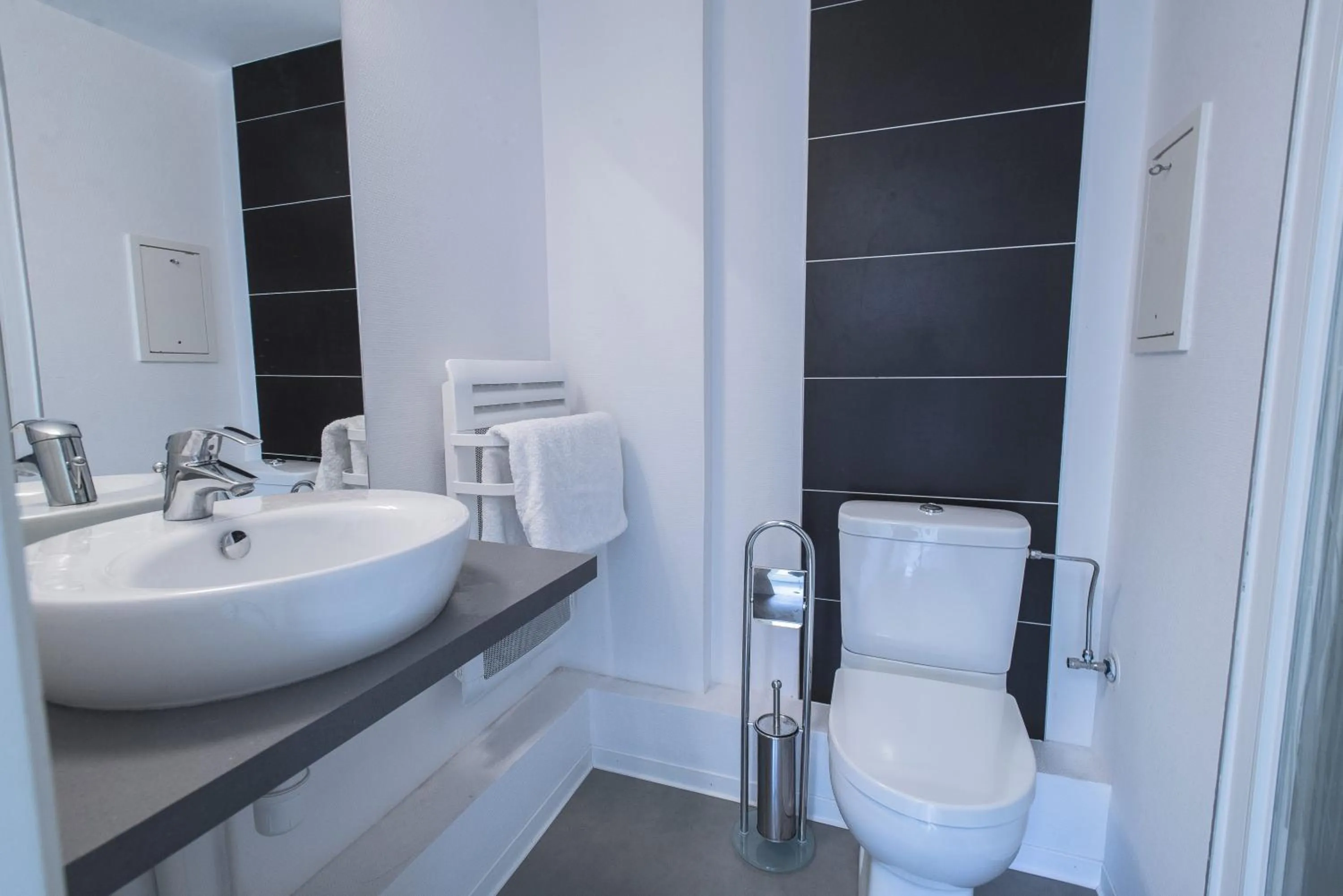 Bathroom in Appartements Orfèvres Cathédrale