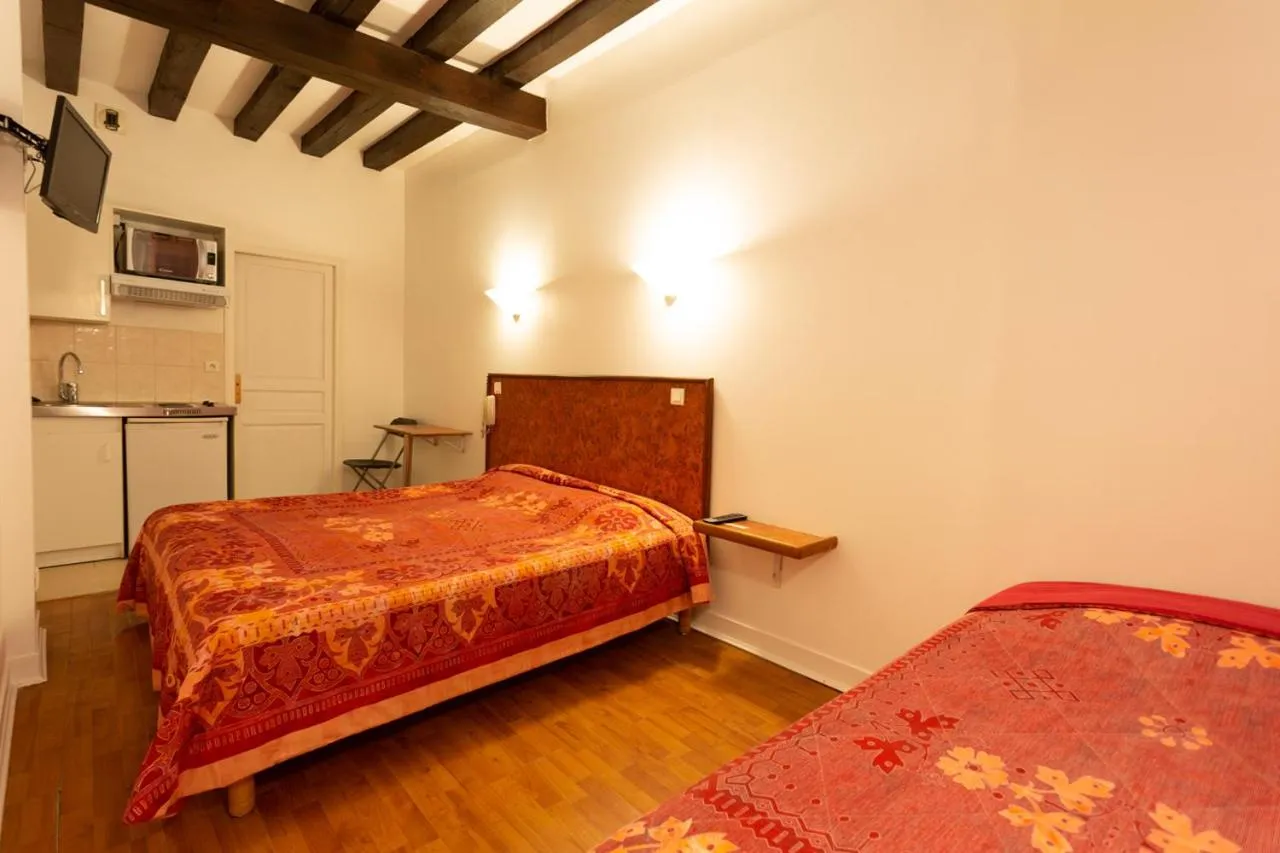 Bed in Résidence de Bourgogne